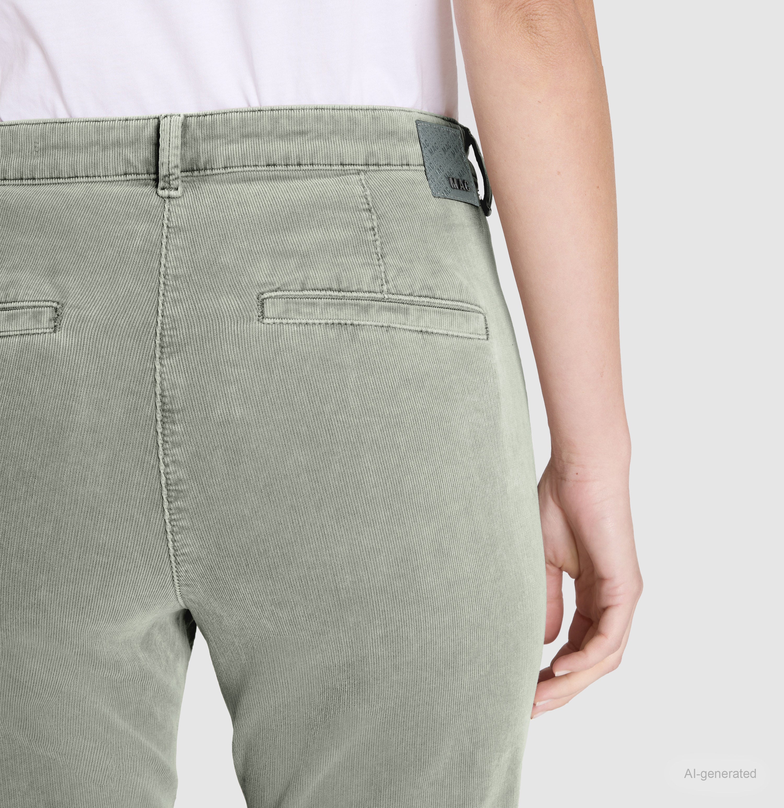 Slim chino made of baby corduroy in brilliant colours. | CHINO turn up | thyme | Detailed view 2 of model