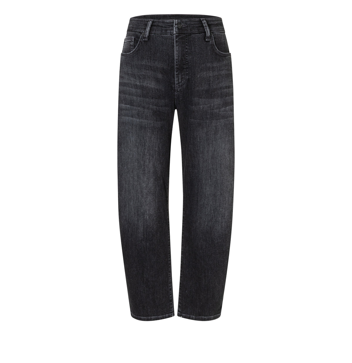 Barrel jeans in a light lyocell blend. | DANNI | authentic black wash | Front view of bust