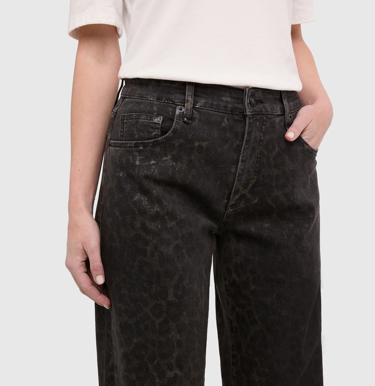 | DANNI | leo coated brown | Detailed view 3 of model