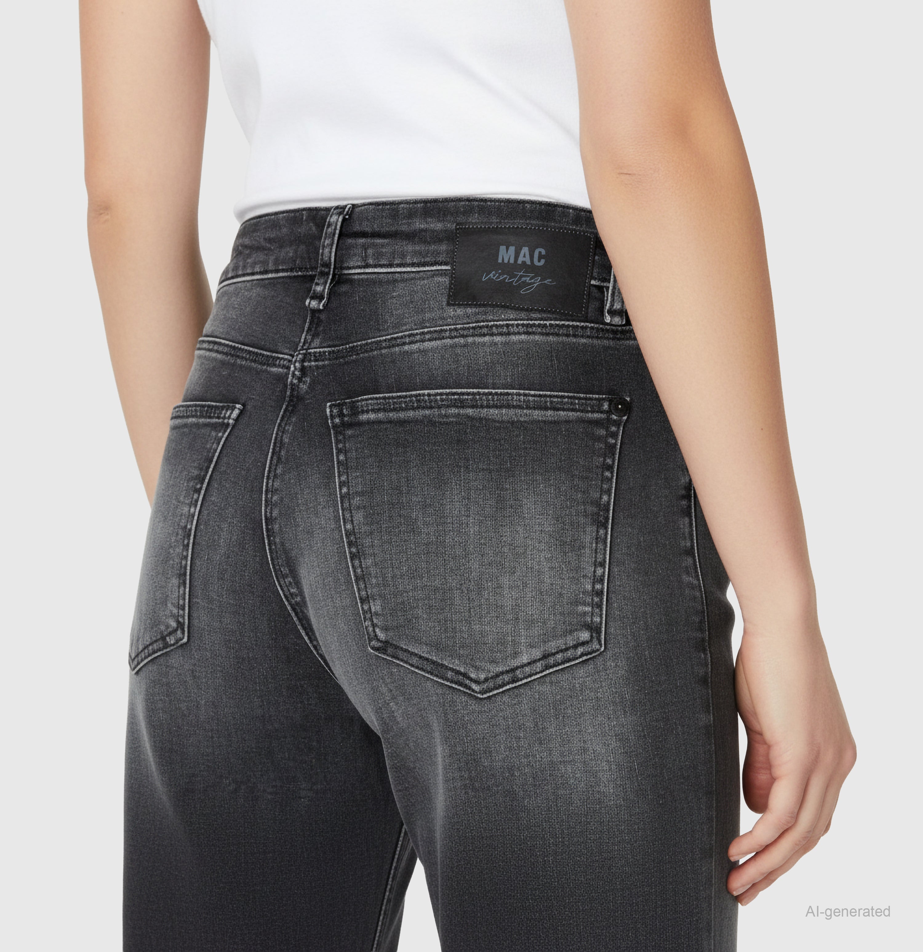 Modern barrel jeans made of comfort stretch denim. | DAKOTA Barrel | ashgrey vintage used | Detailed view 2 of model