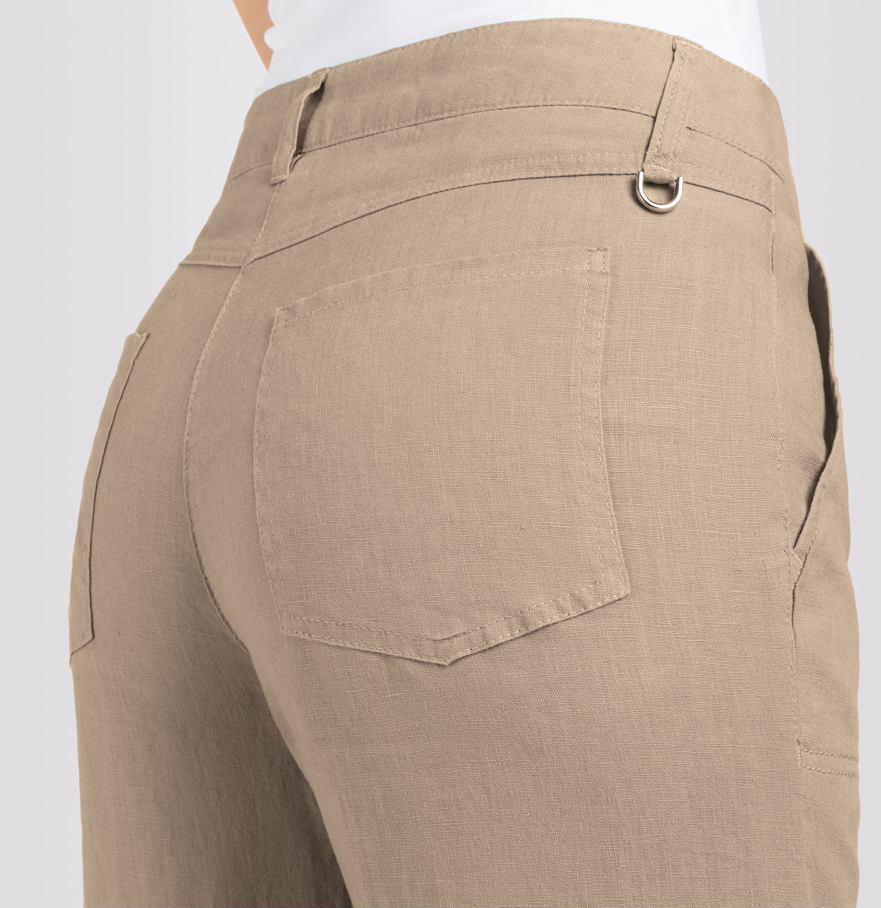 Light culotte made of pure linen. | NORA cropped | sanddrift melange | Detailed view 4 of model