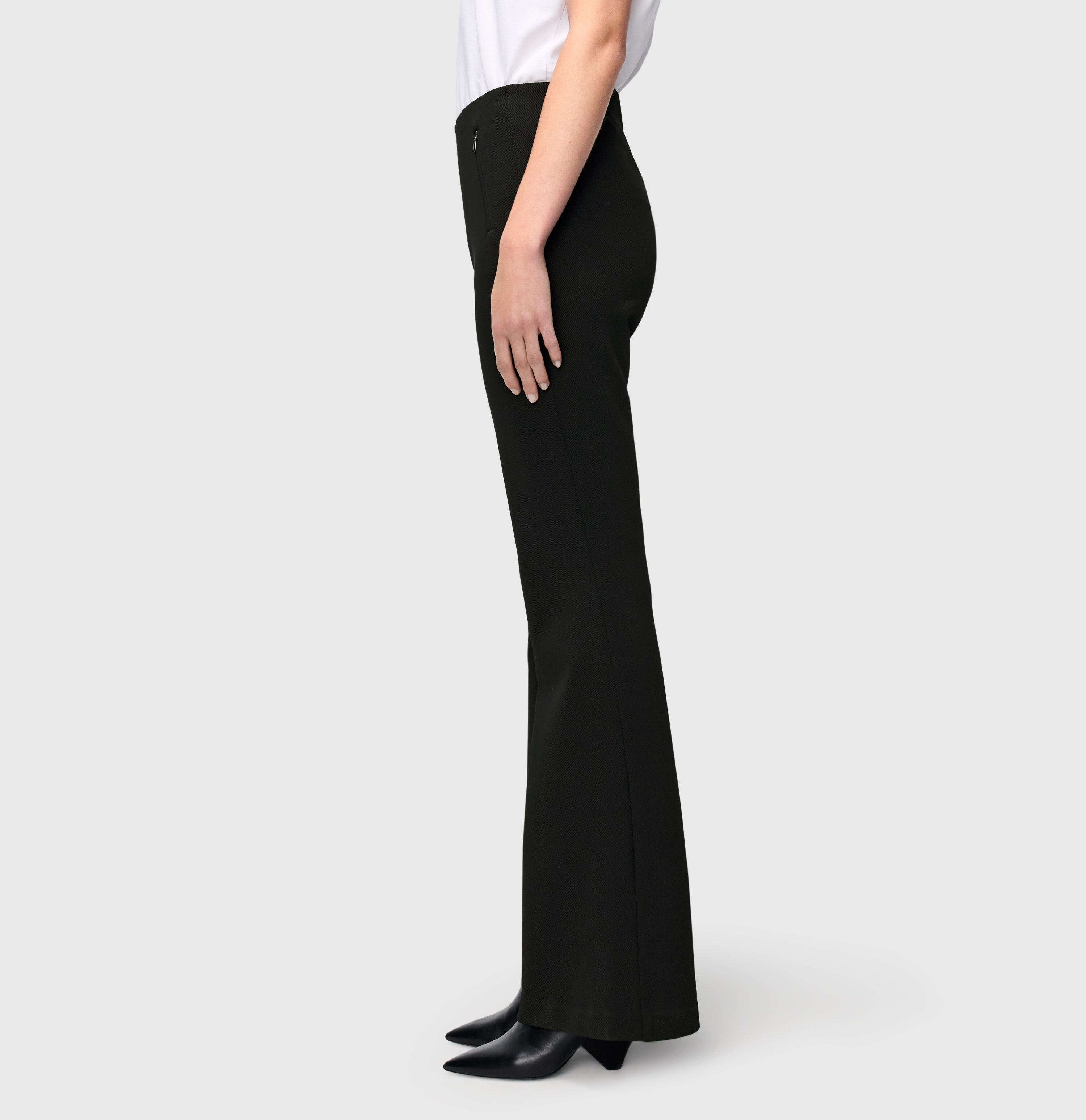Flared fit in an easy-care bi-stretch material. | BOOT zip | black | Detailed view 2 of model