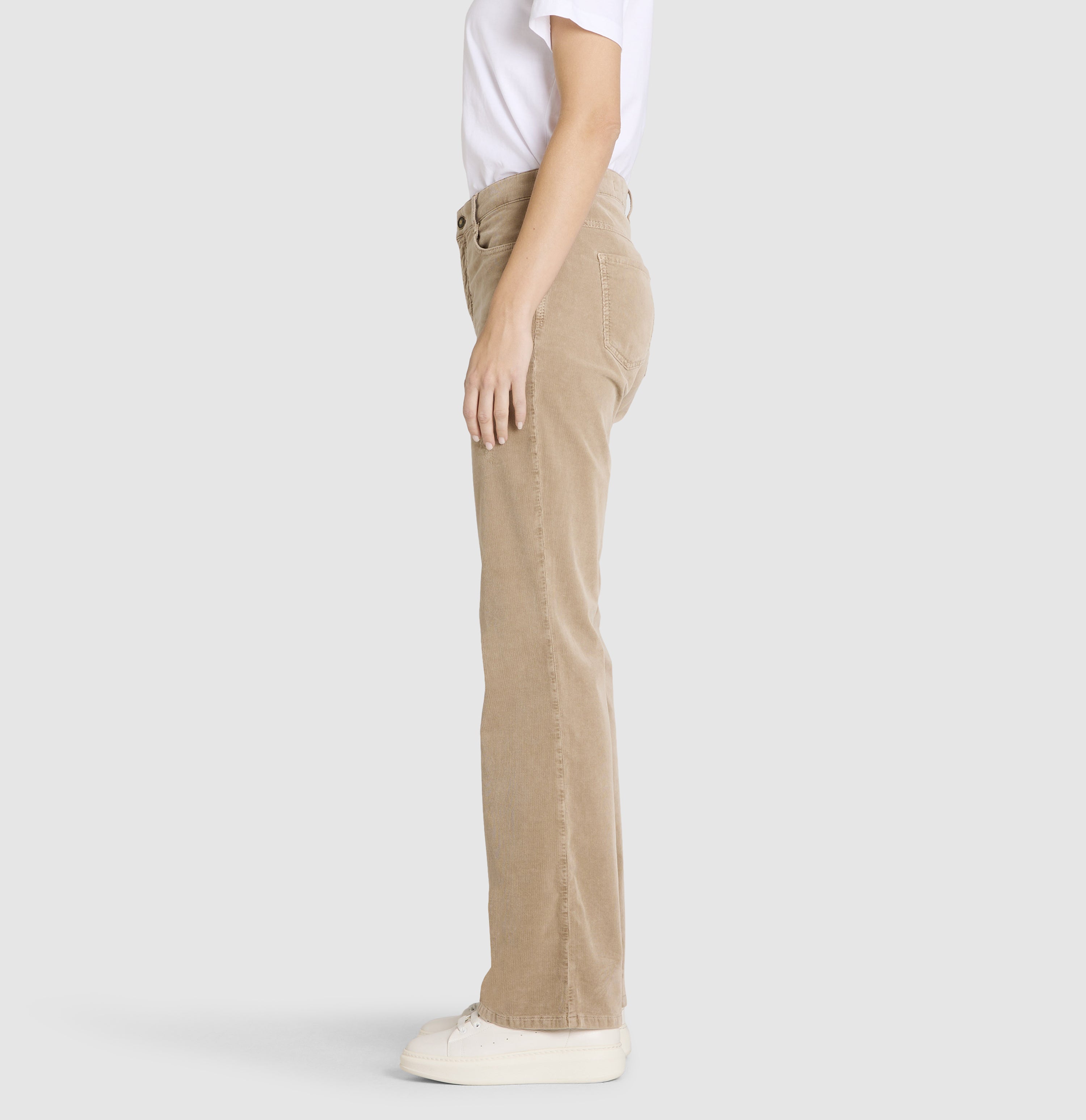 Rhinestone-studded boot cut trousers made of wide wale corduroy. | LAURA | windspray beige | Side view of model