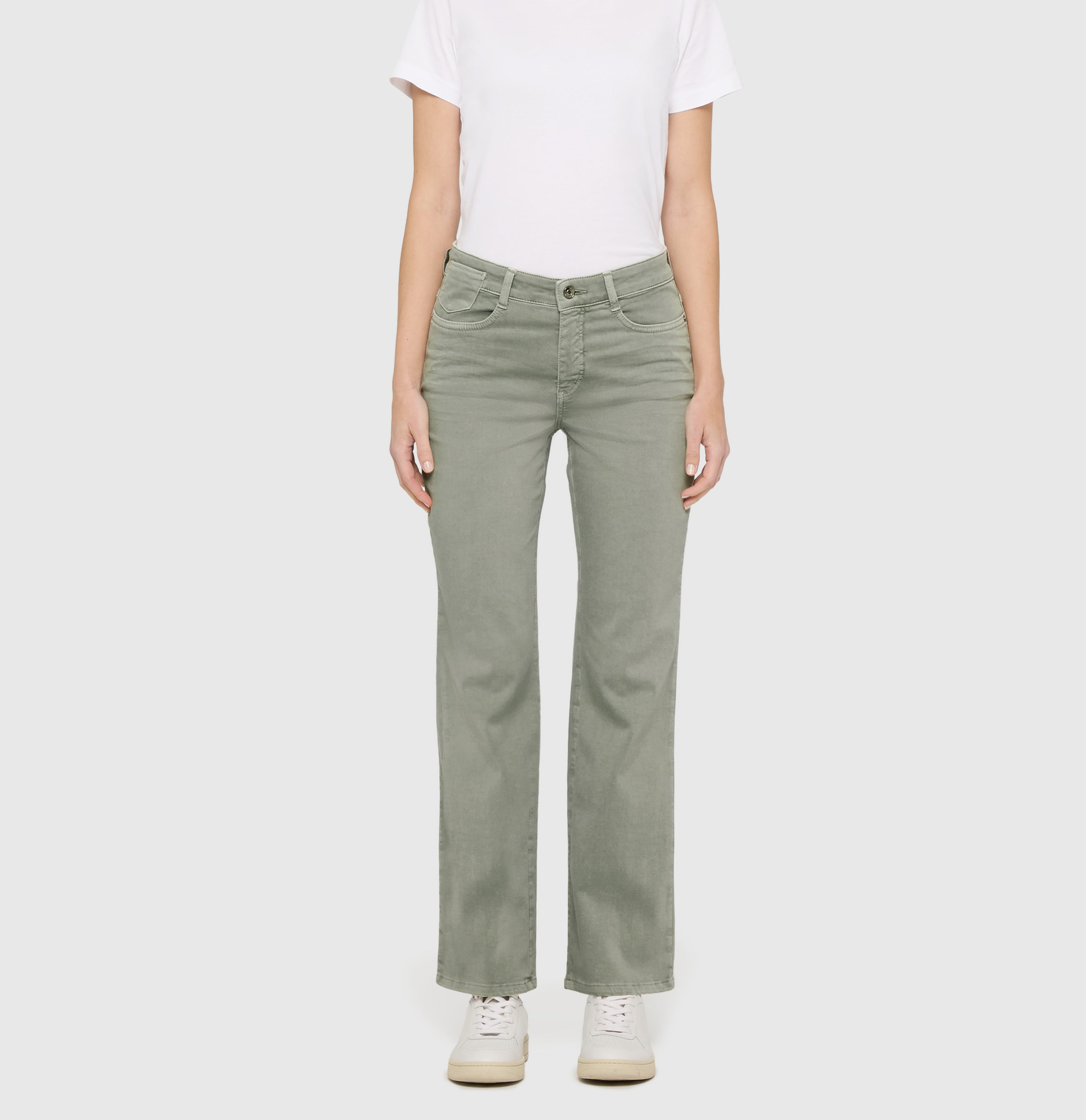 Flared fit made from high-stretch gabardine. | LAURA | dried rosemary | Front view of model
