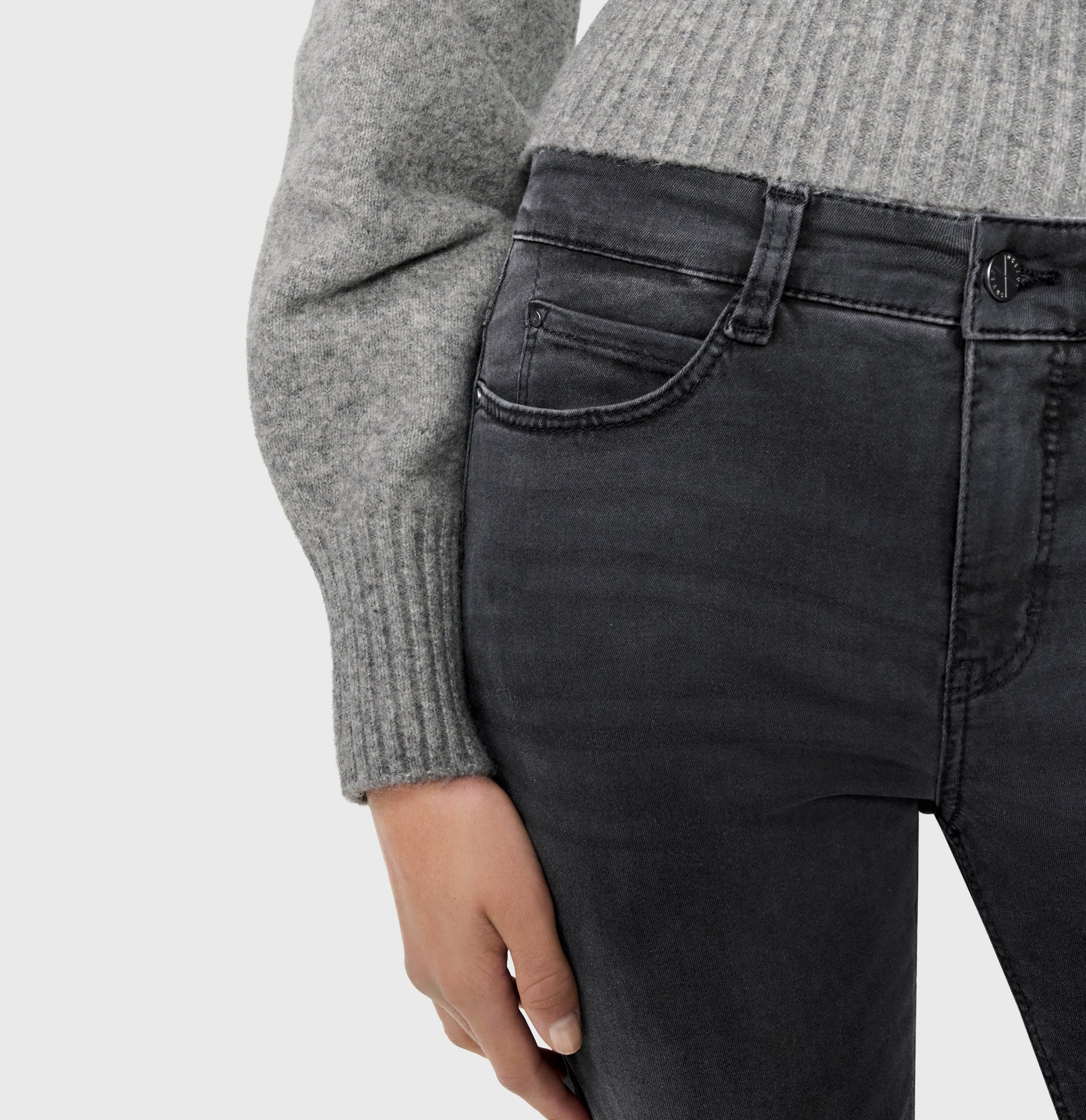 Straight jeans with shaping effect. | DREAM | anthra fancy wash | Detailed view 2 of model