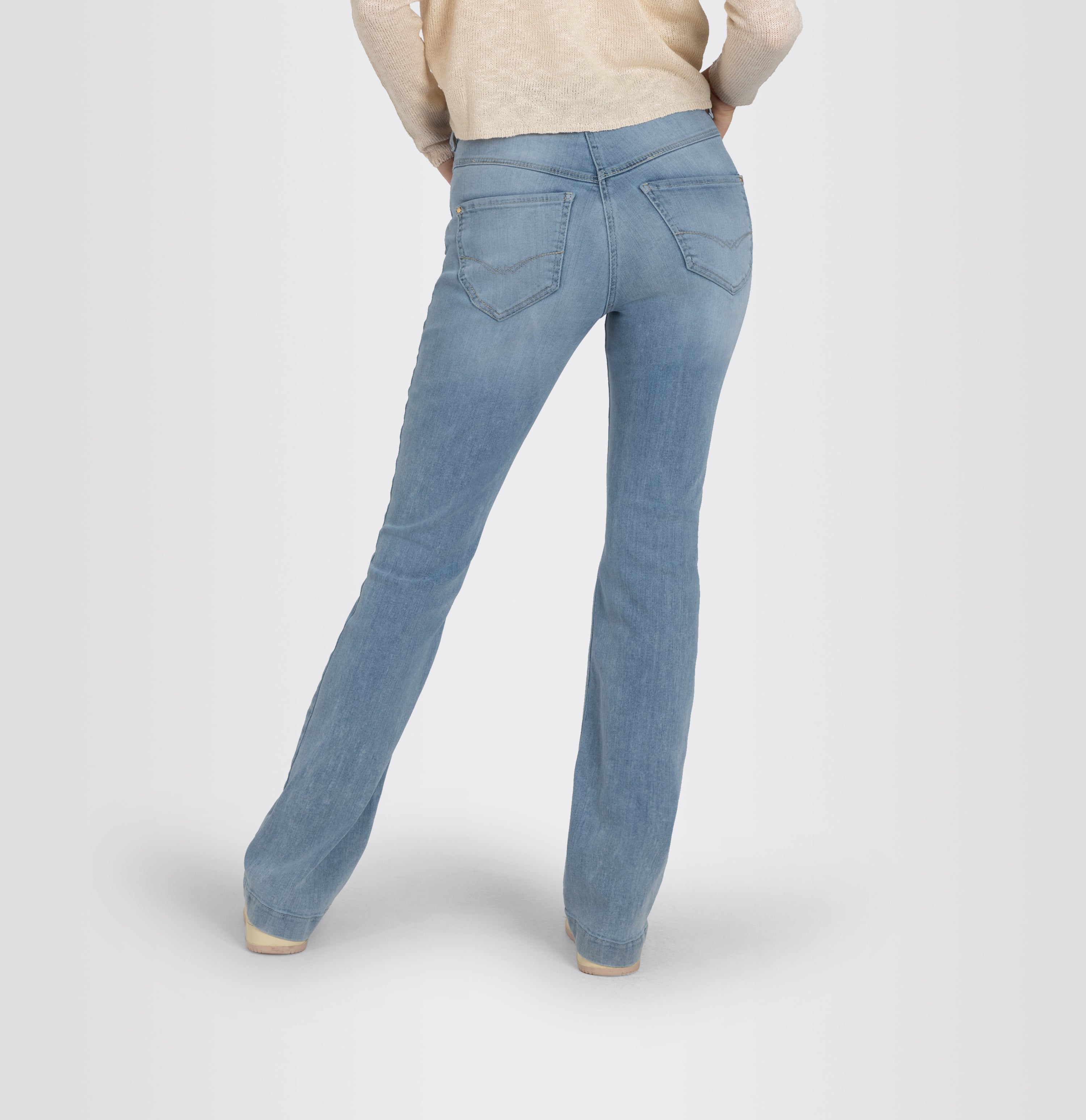 Boot cut jeans with shaping effect. | DREAM BOOT authentic | summer blue clouds wash | Back view of model
