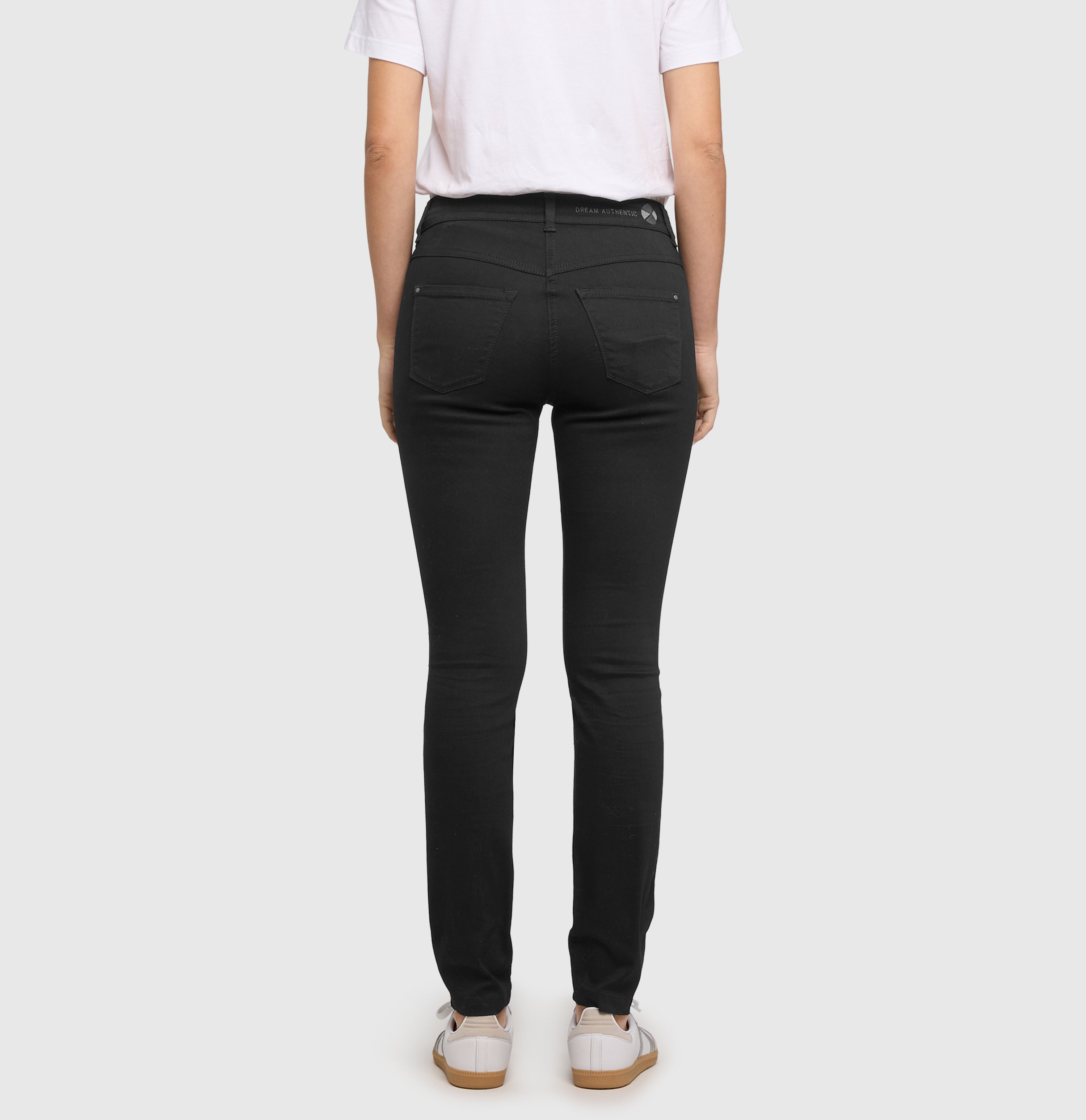 Slim hyper stretch jeans with an all-over rhinestone look. | DREAM SKINNY chain glitter | black-black | Back view of model