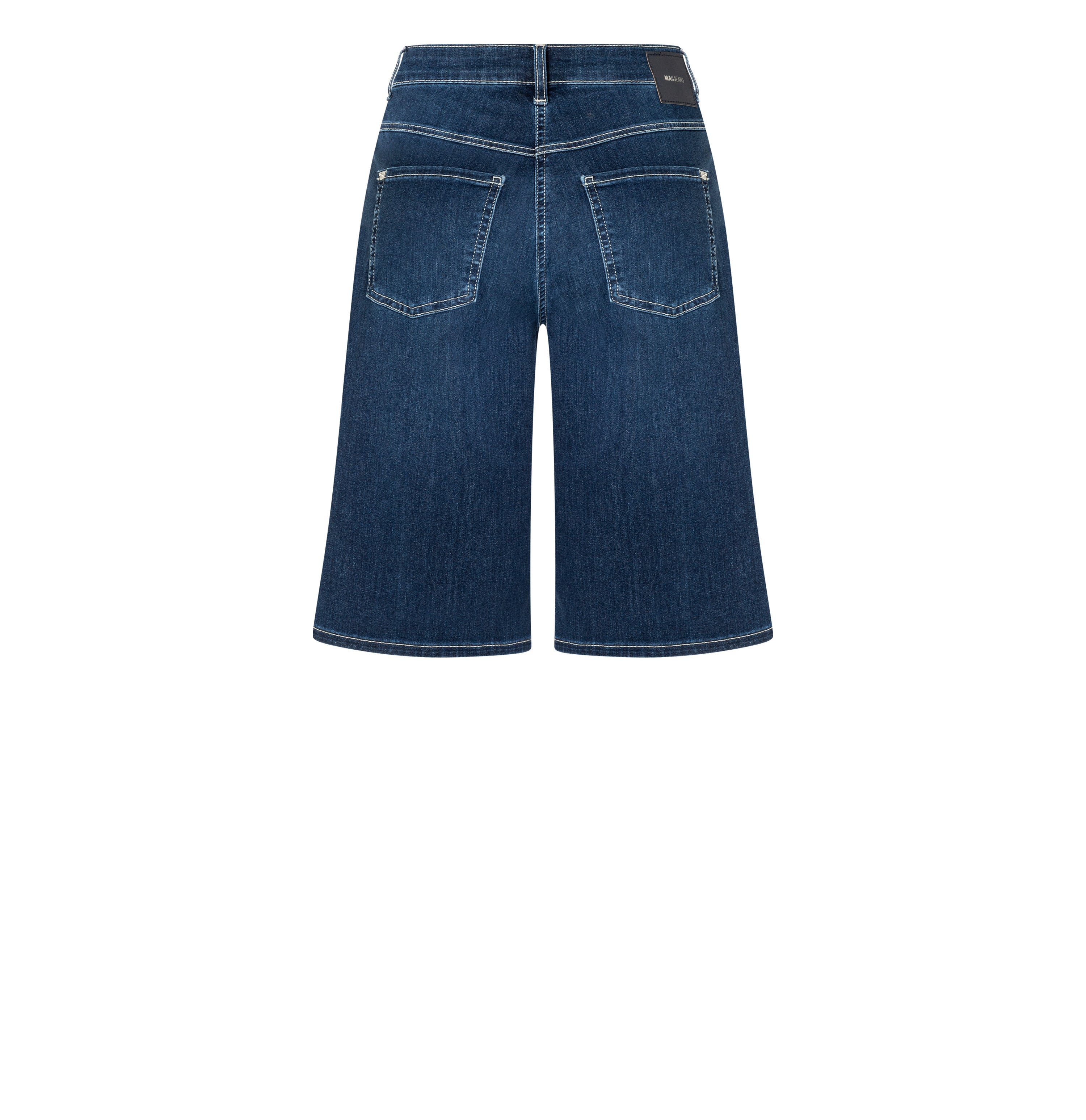 Wide shorts in a light shaping material. | DREAM WIDE Bermuda | dark blue basic used | Back view of bust