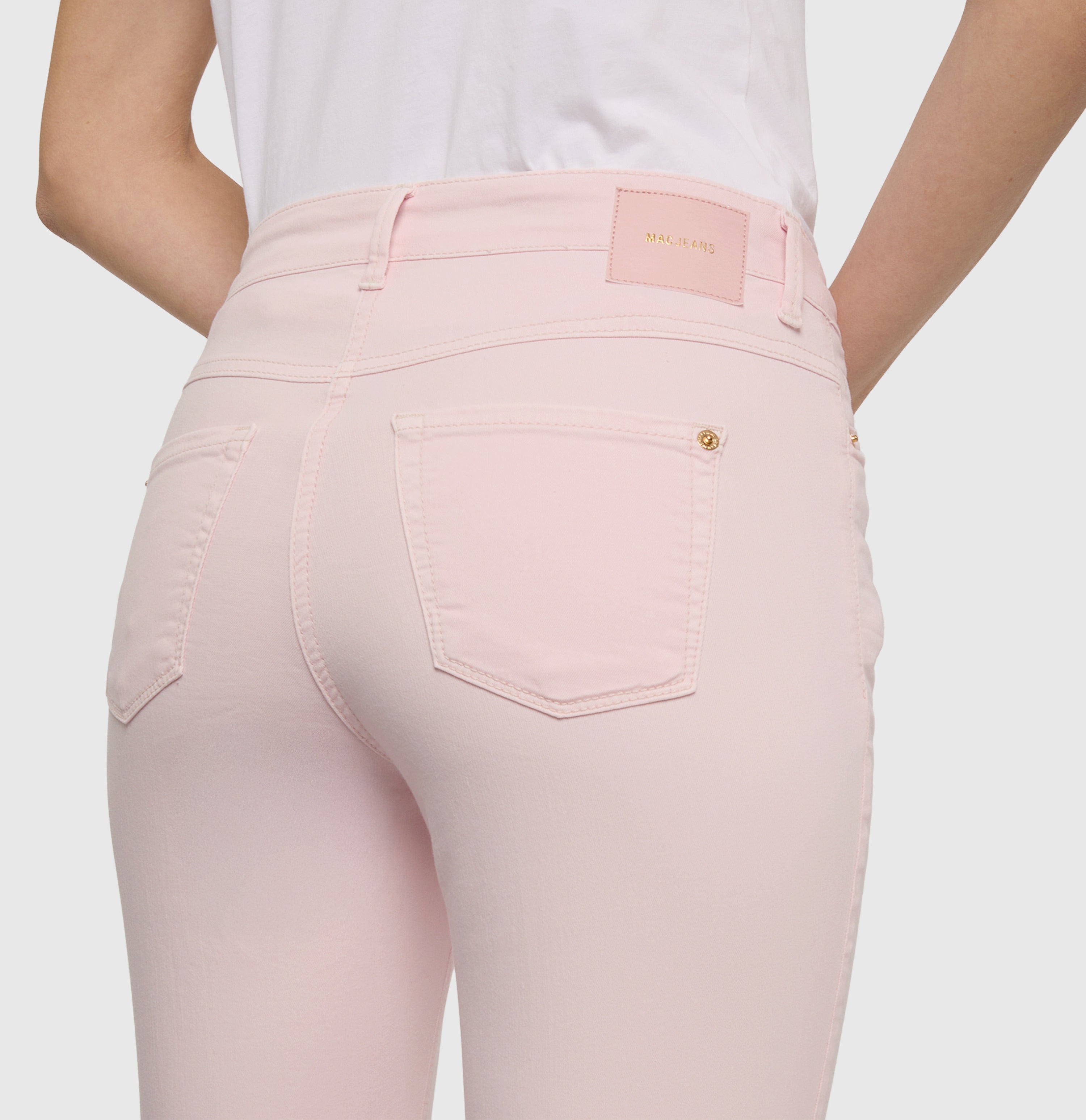 Slim jeans in a highly elastic material. | DREAM SUMMER | pink marshmallow PPT | Detailed view 2 of model