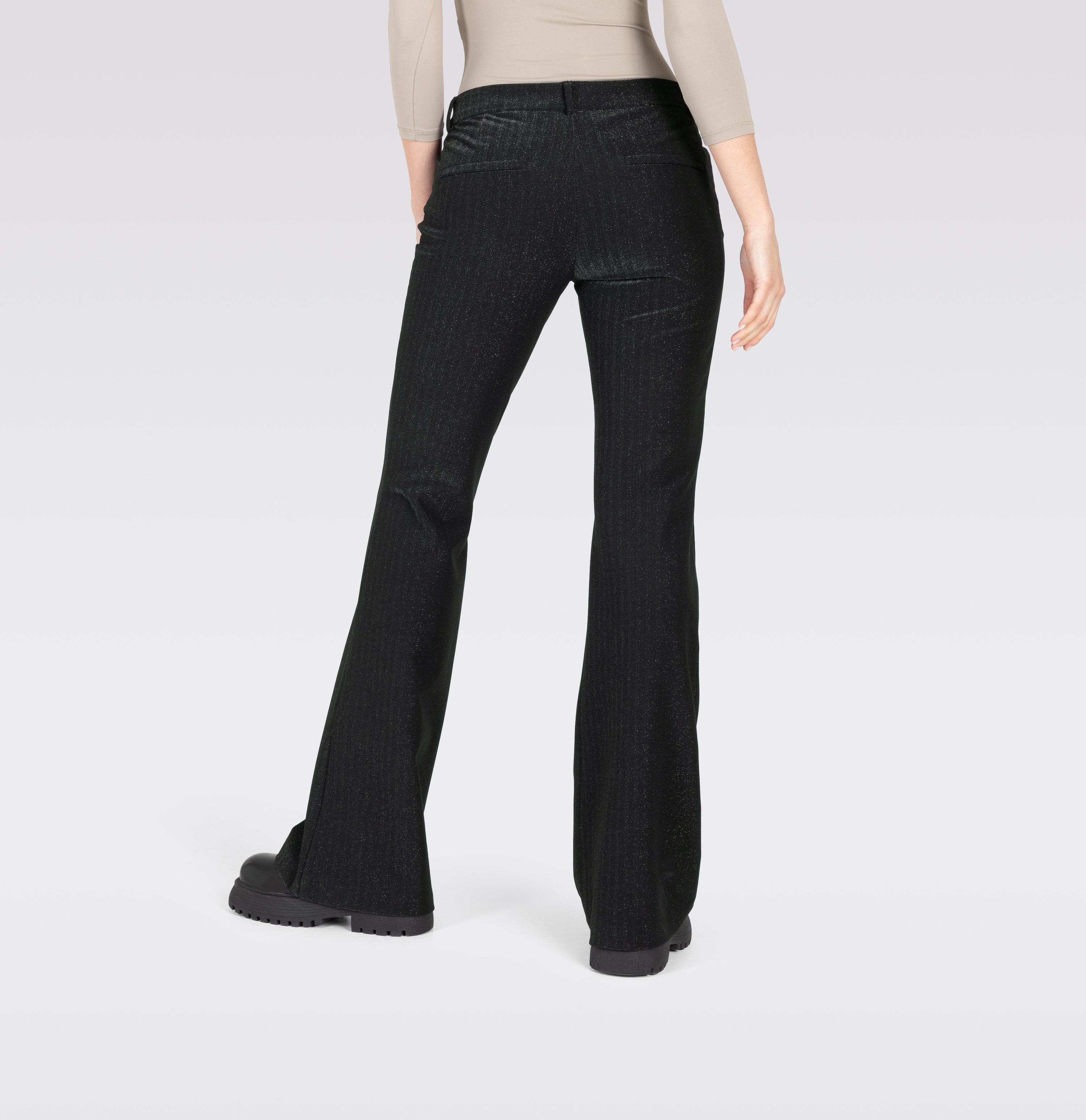 Flared fit made of soft high-tech jersey. Made in Italy. | DREAM BOOT luxury | stardust stripes | Back view of model