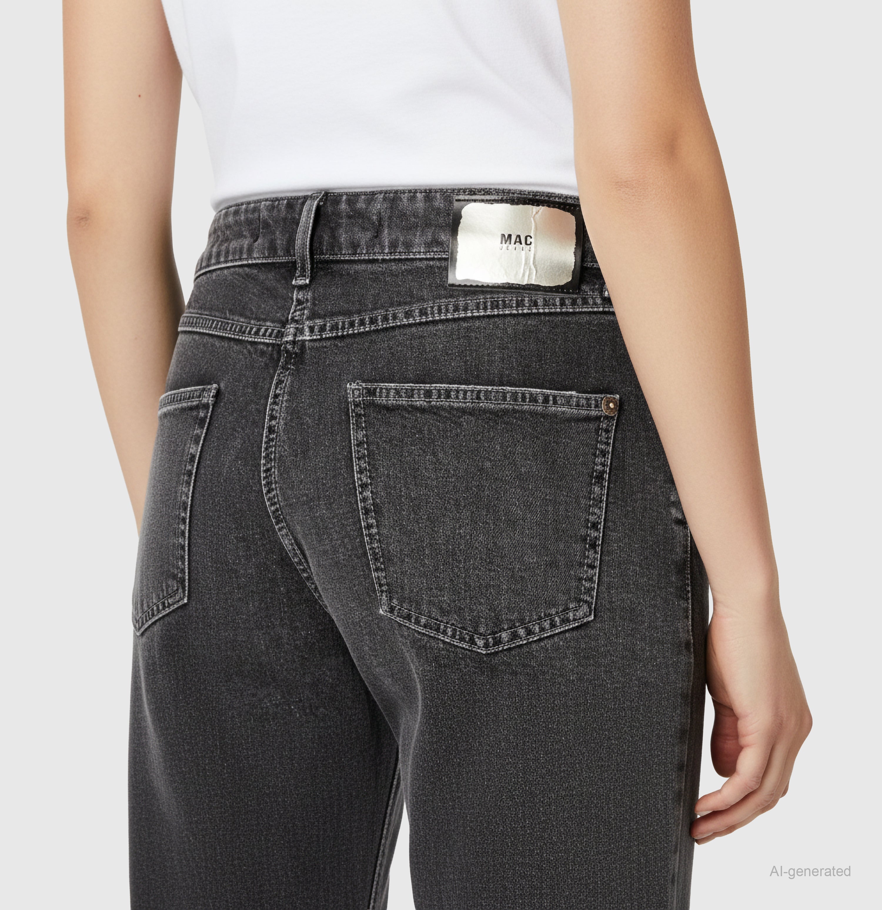 Straight fit in a recycled cotton blend. | STRAIGHT | industrial grey | Detailed view 2 of model