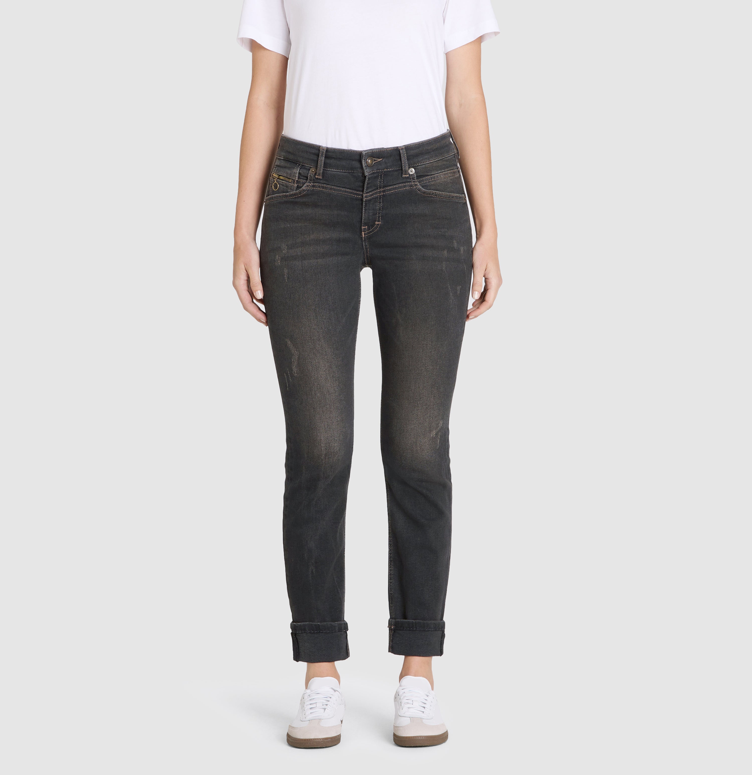 Slim jeans in a light material blend. | RICH SLIM | fancy brown black | Front view of model