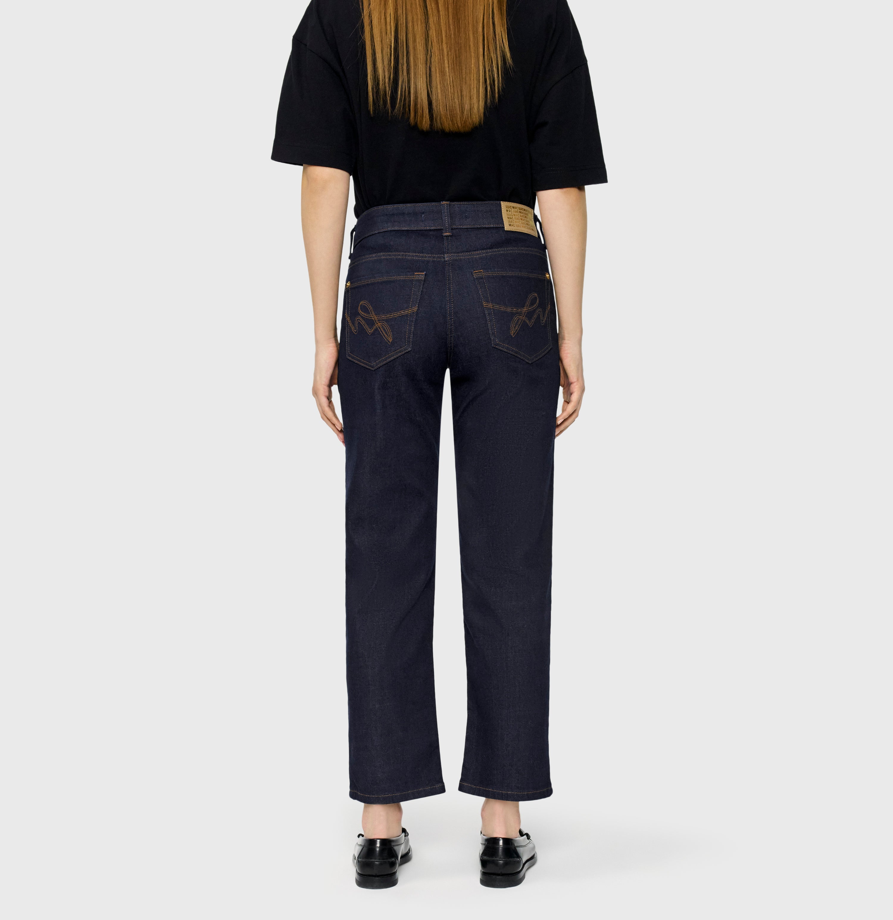 Slim fit made from light denim. | CARRIE straight | fashion rinsed | Back view of model