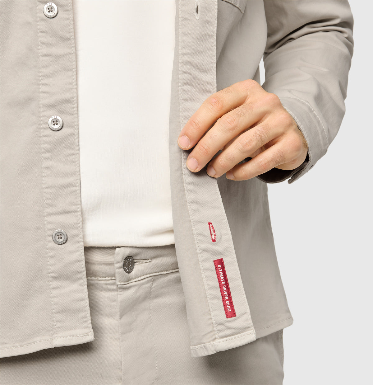 Overshirt made of highly elastic denim. | Overshirt | kitt | Detailed view 3 of model