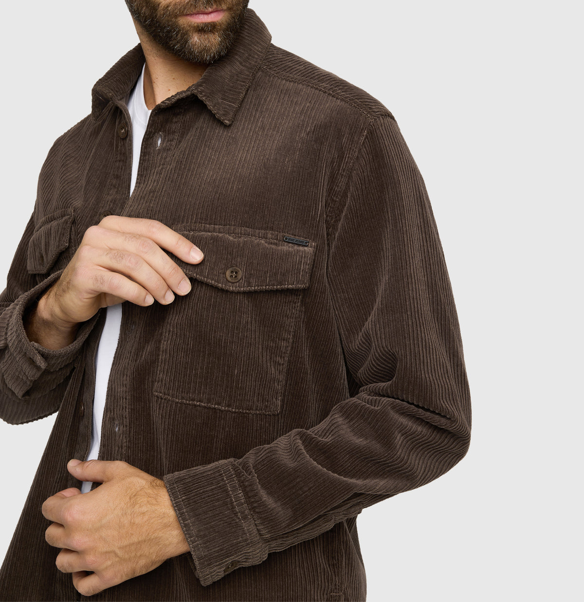 Overjacket in a modern corduroy material. | Overjacket | hot fudge | Detailed view 2 of model