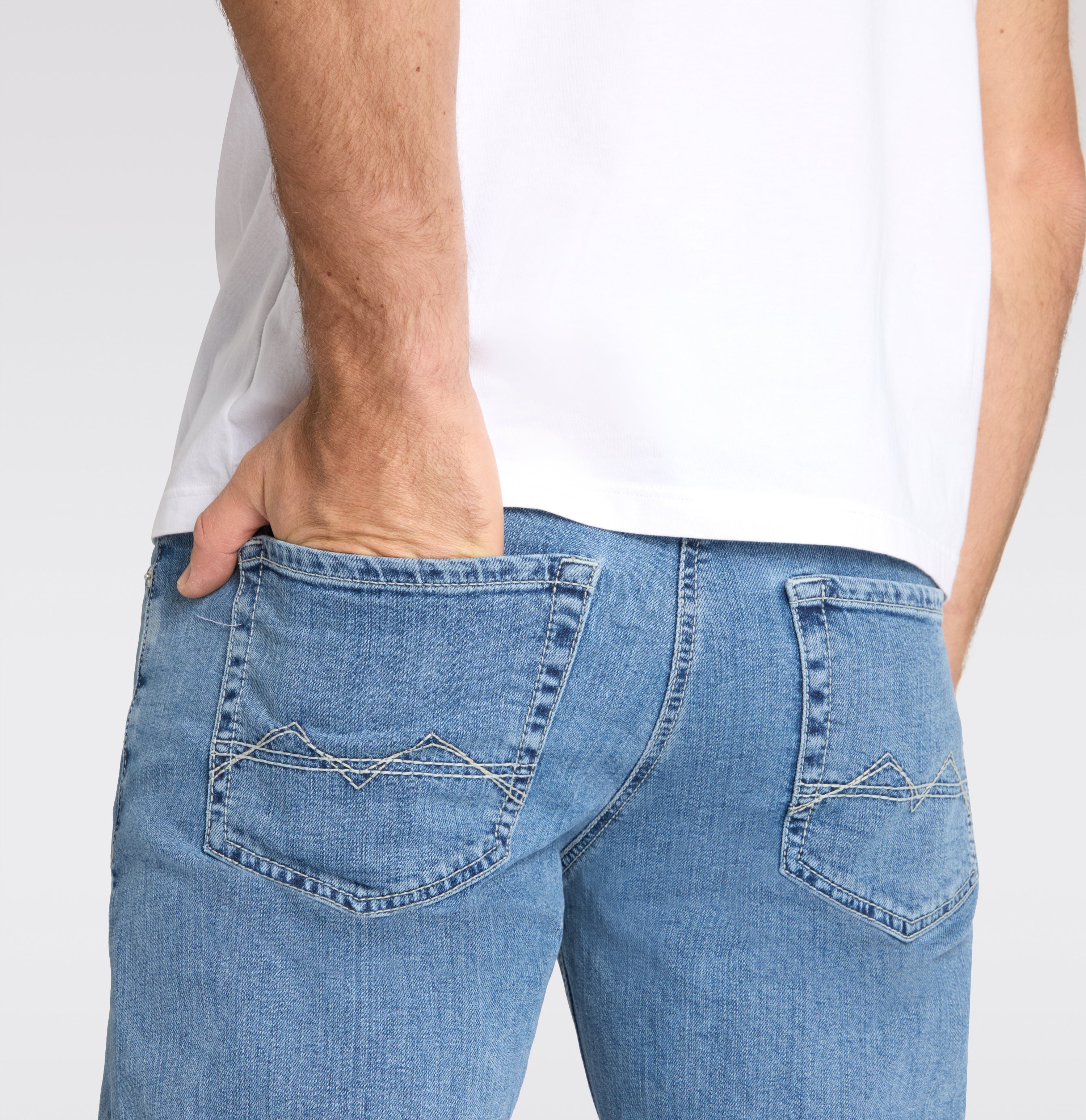 | Arne | light indigo bleach | Detailed view 3 of model