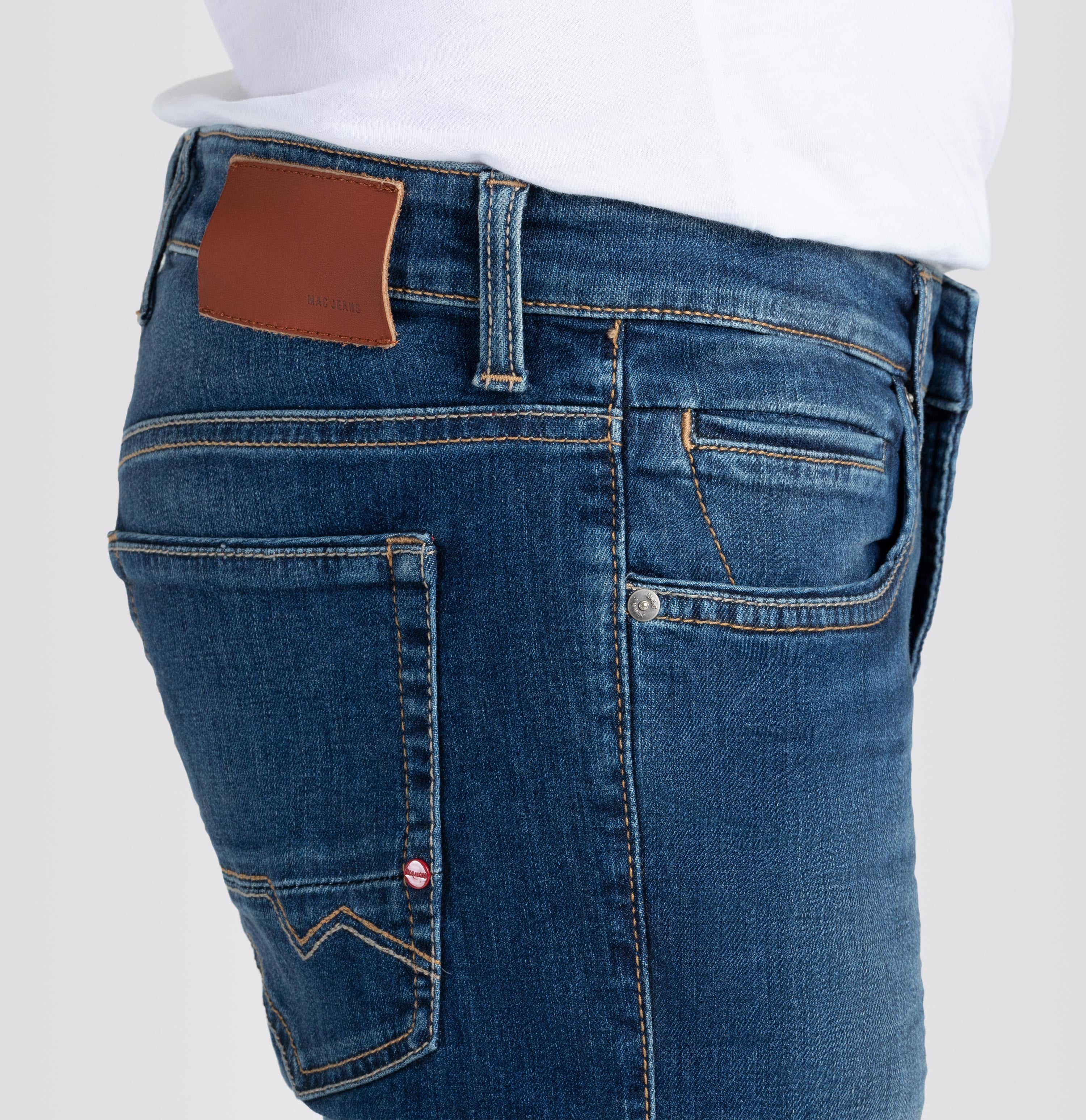 Very comfortable driver jeans in a vintage look. | Arne Pipe | old legend wash | Detailed view 4 of model