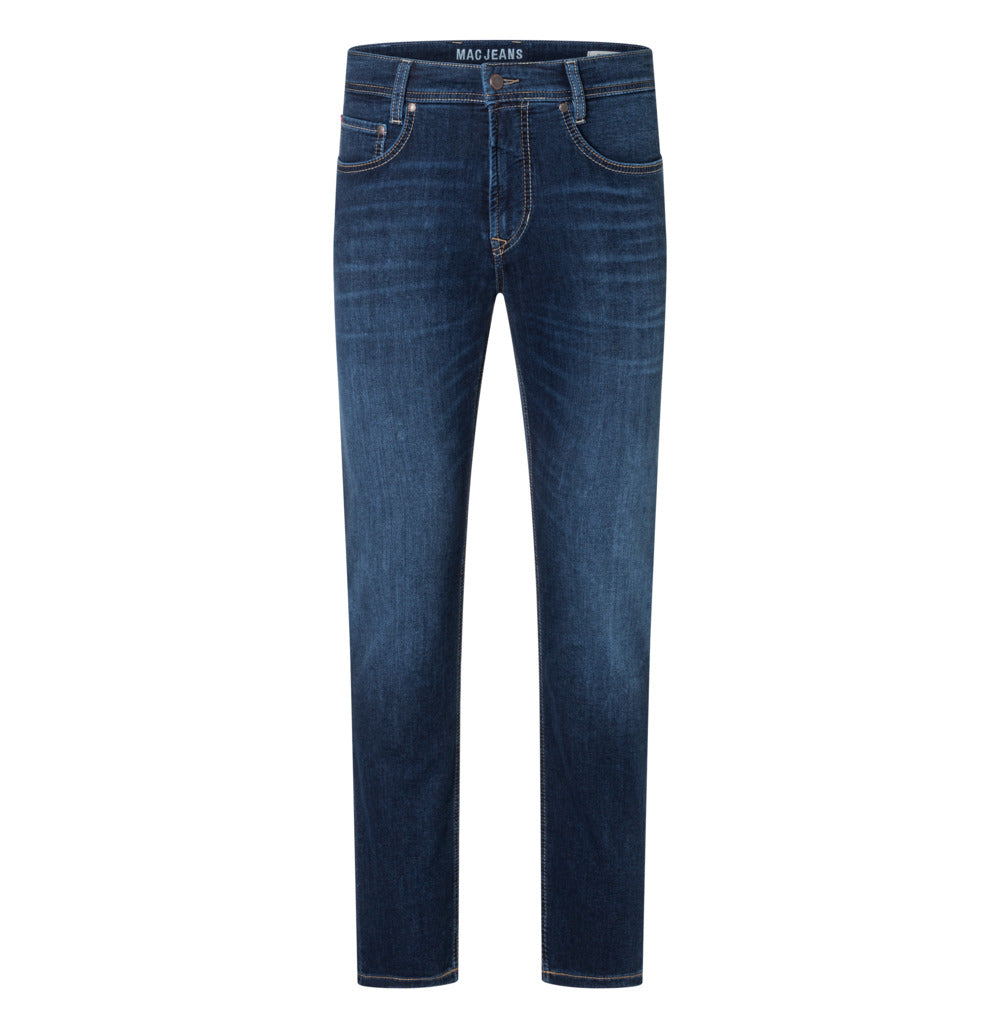 Modern fit made from light sweat denim. | Jog'n Jeans by MAC | dark blue used | Front view of bust