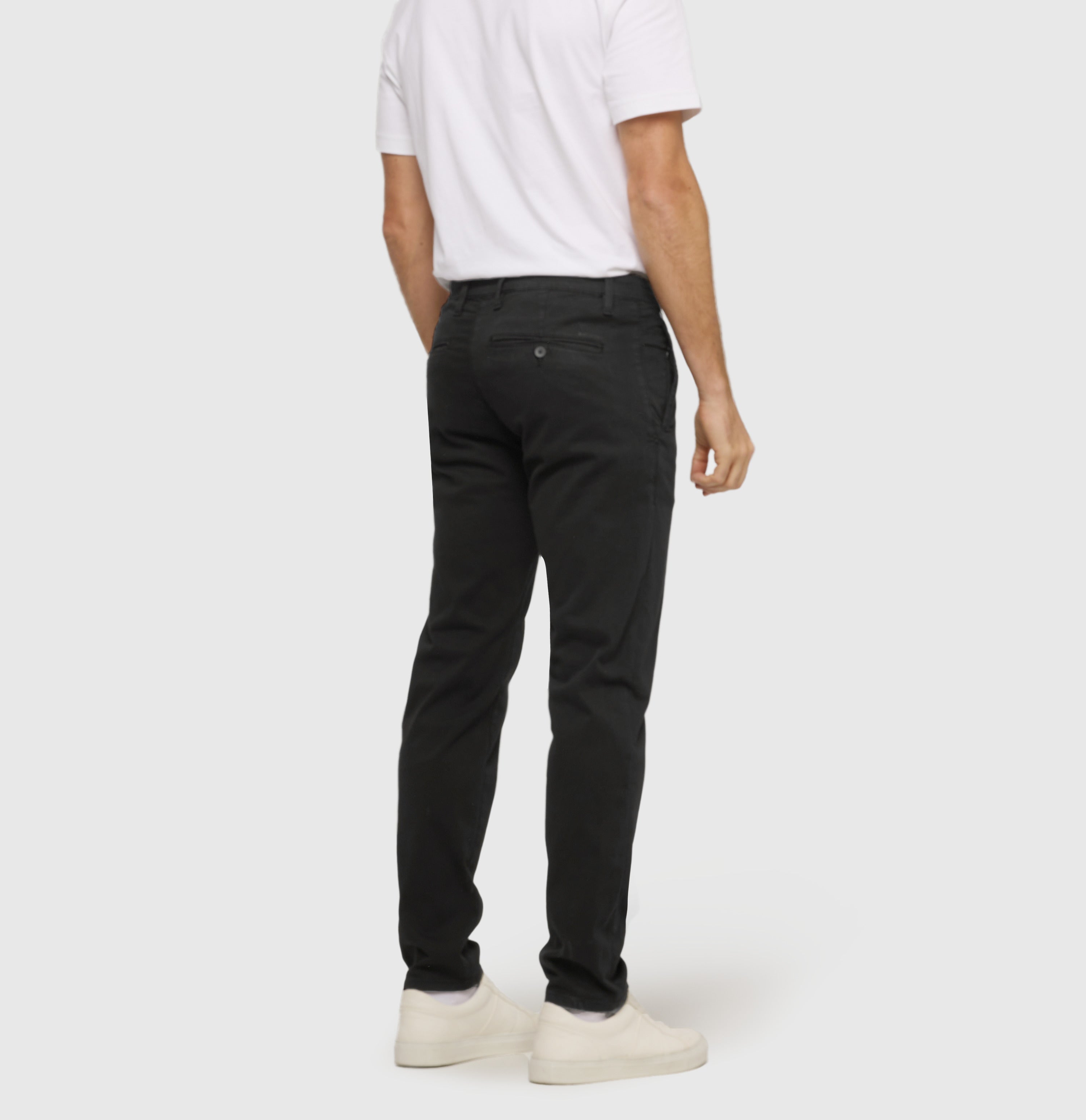 Ultimate driver pants in a chino design. | Driver Pants | black | Detailed view 3 of model