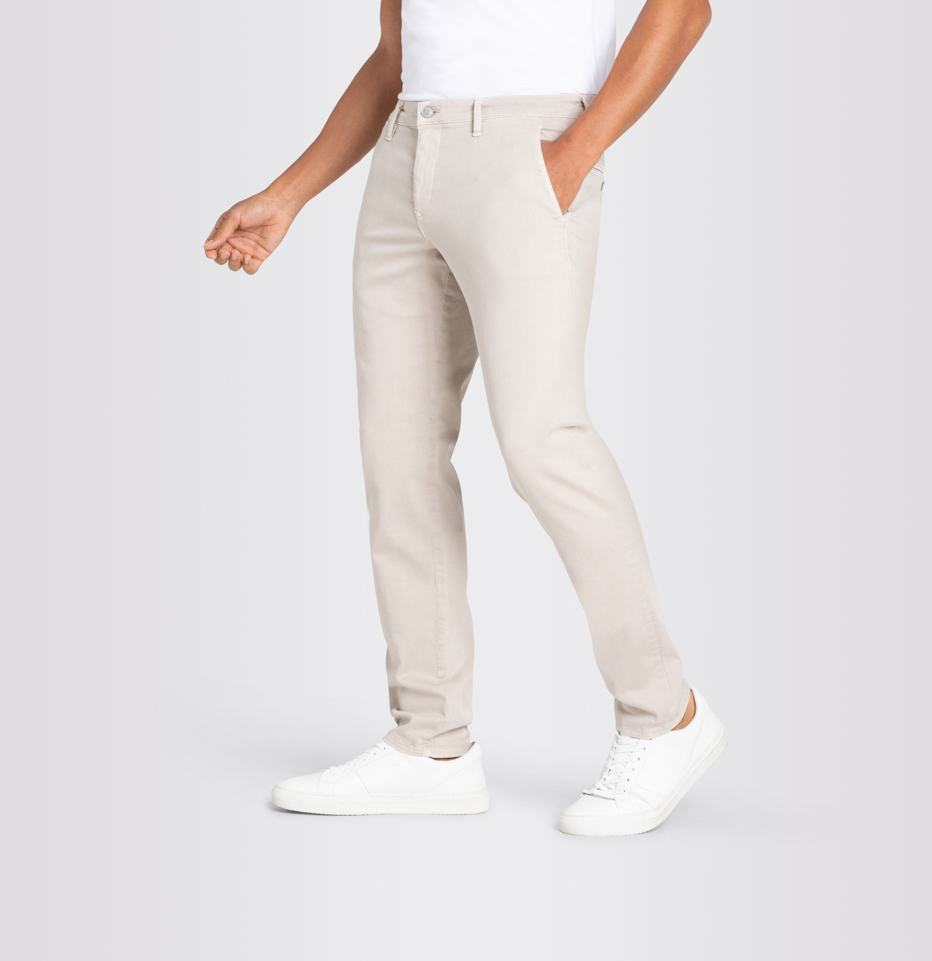 Ultimate driver pants in a chino design. | Driver Pants | kitt | Detailed view 3 of model