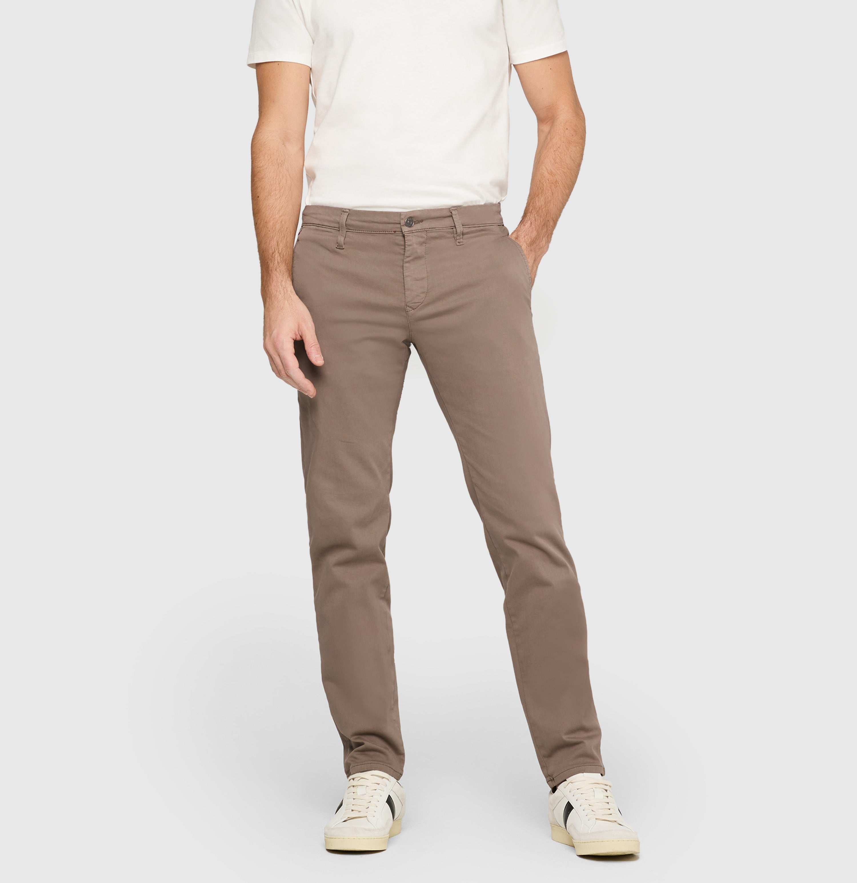 Ultimate driver pants in a chino design. | Driver Pants | new havanna | Front view of model