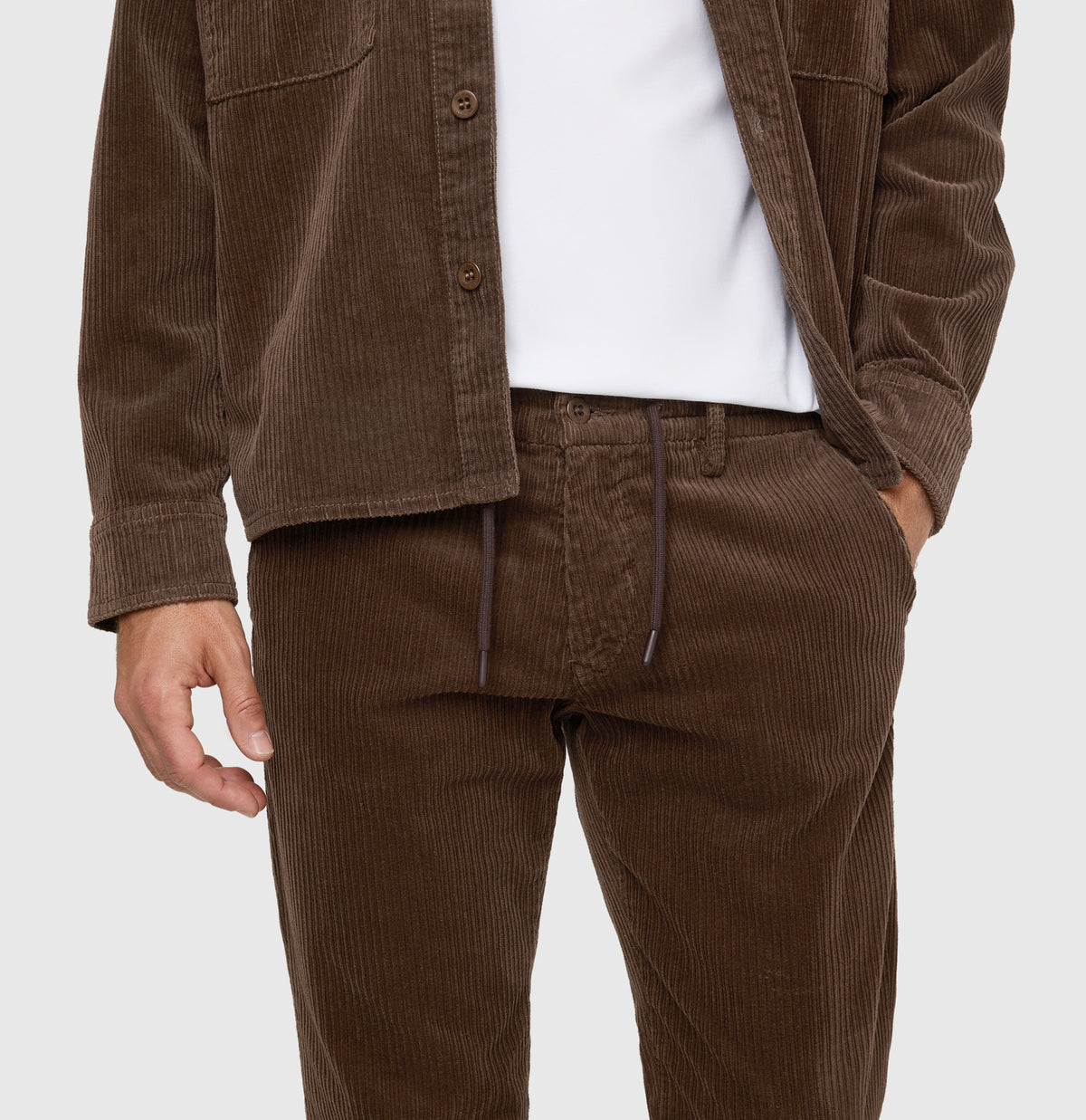 Corduroy trousers with sporty drawstring. | Pedro | hot fudge | Detailed view 3 of model