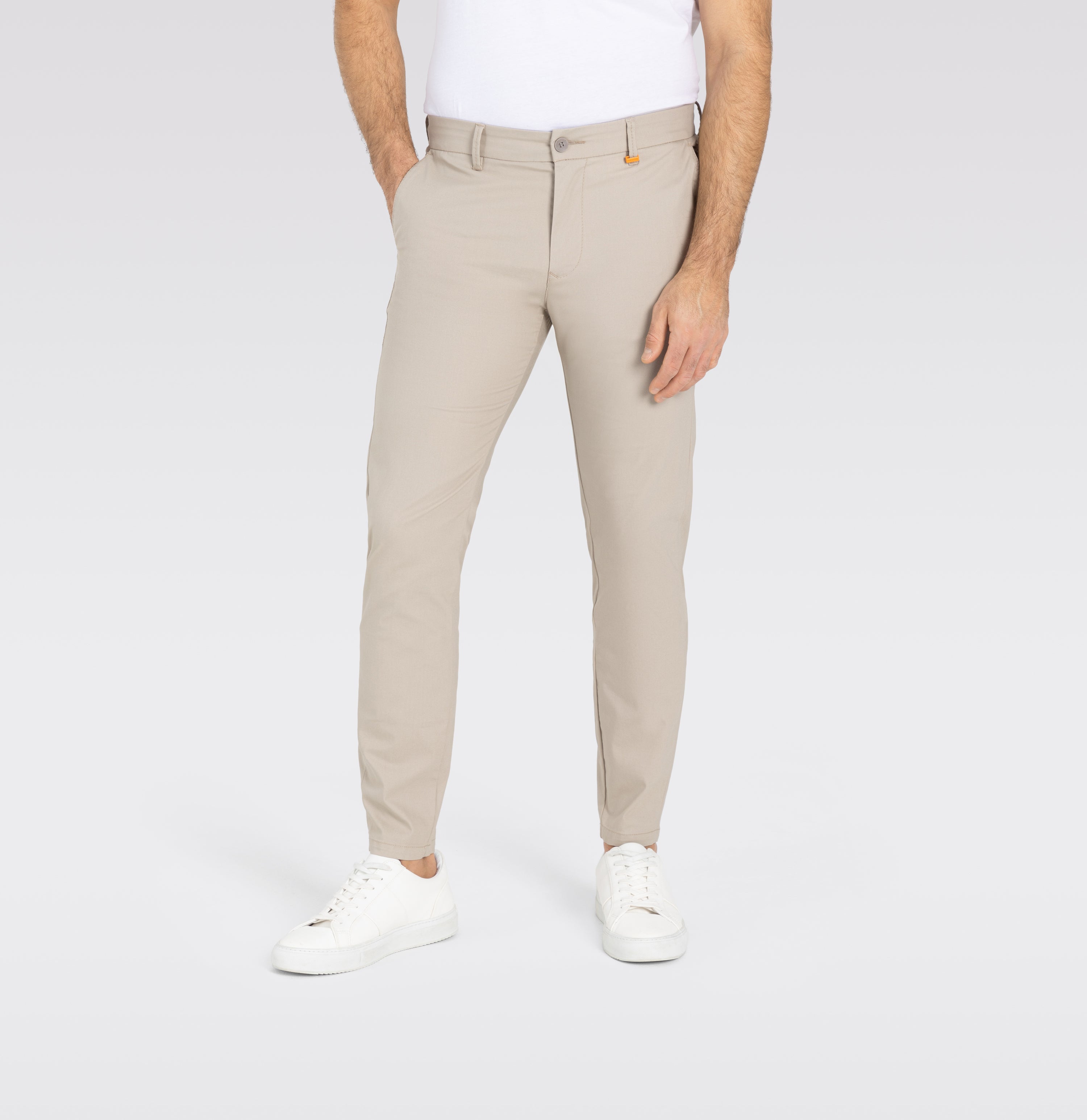 Tapered chino in a techno twill material. | Griffin | caffe latte | Front view of model