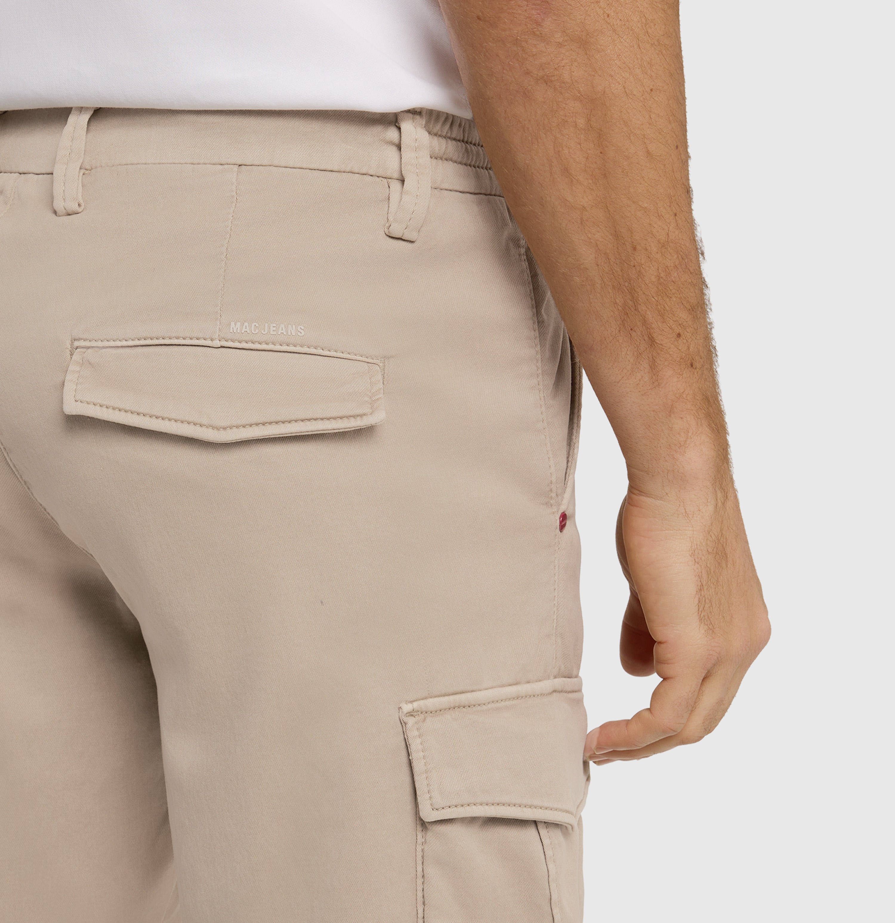 Comfortable cargo Bermuda made of sweat denim. | Jog´n Cargo | string | Detailed view 2 of model