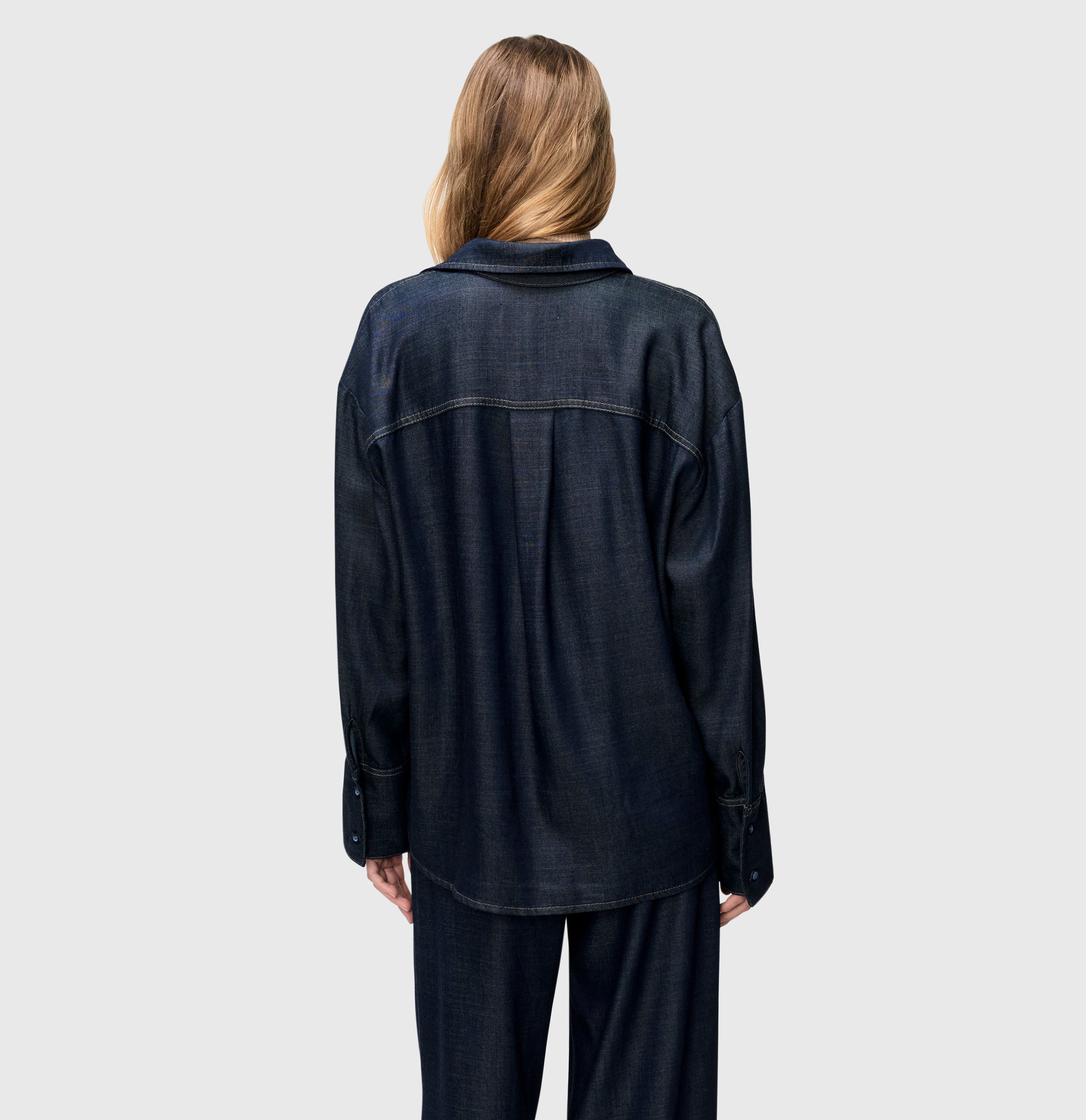 Denim shirt with high viscose content. | S-NAME | S-FBBZ | Back view of model