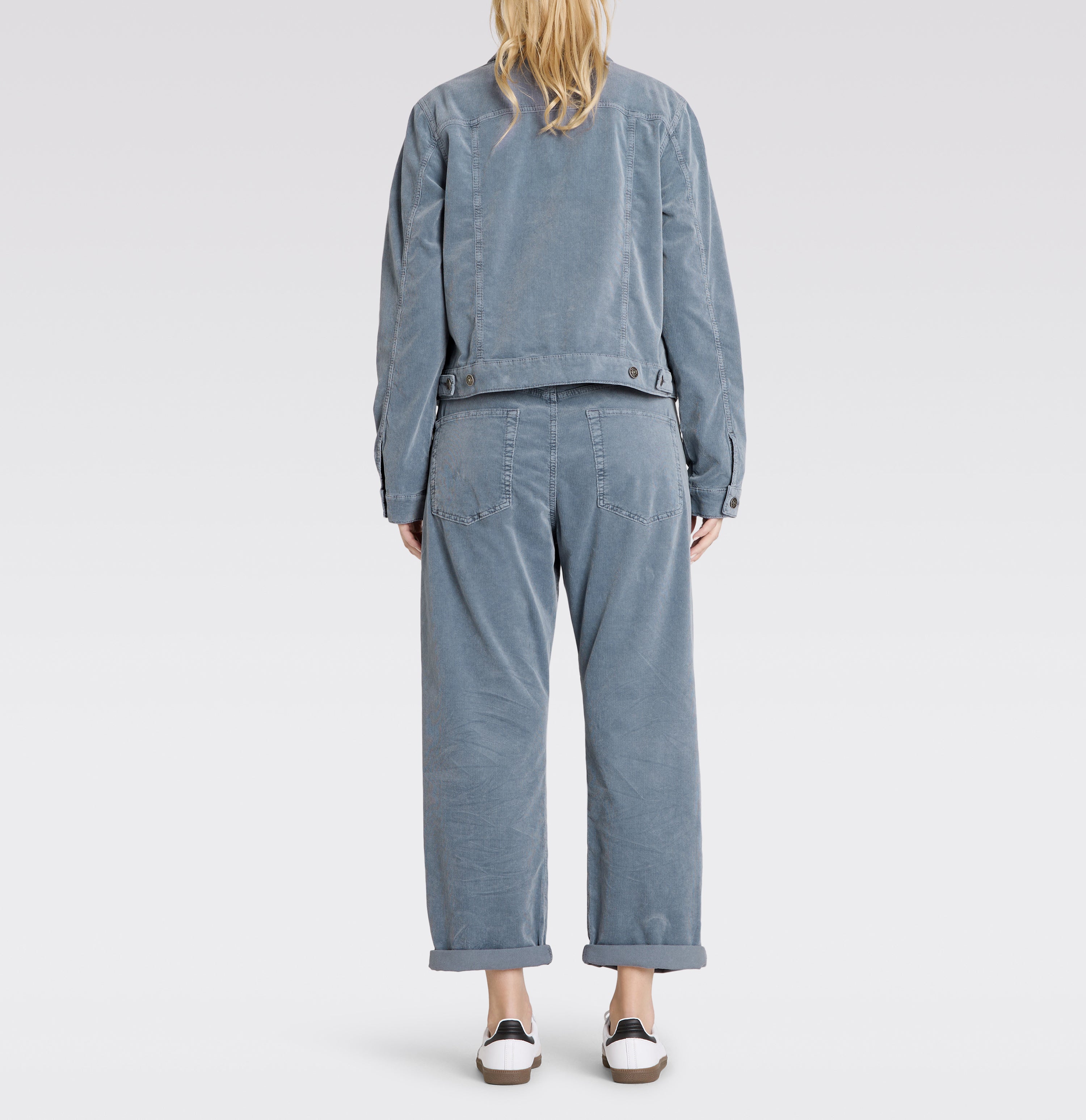 Jacket made of super soft baby corduroy. | JACKET corduroy | grisaille | Back view of model