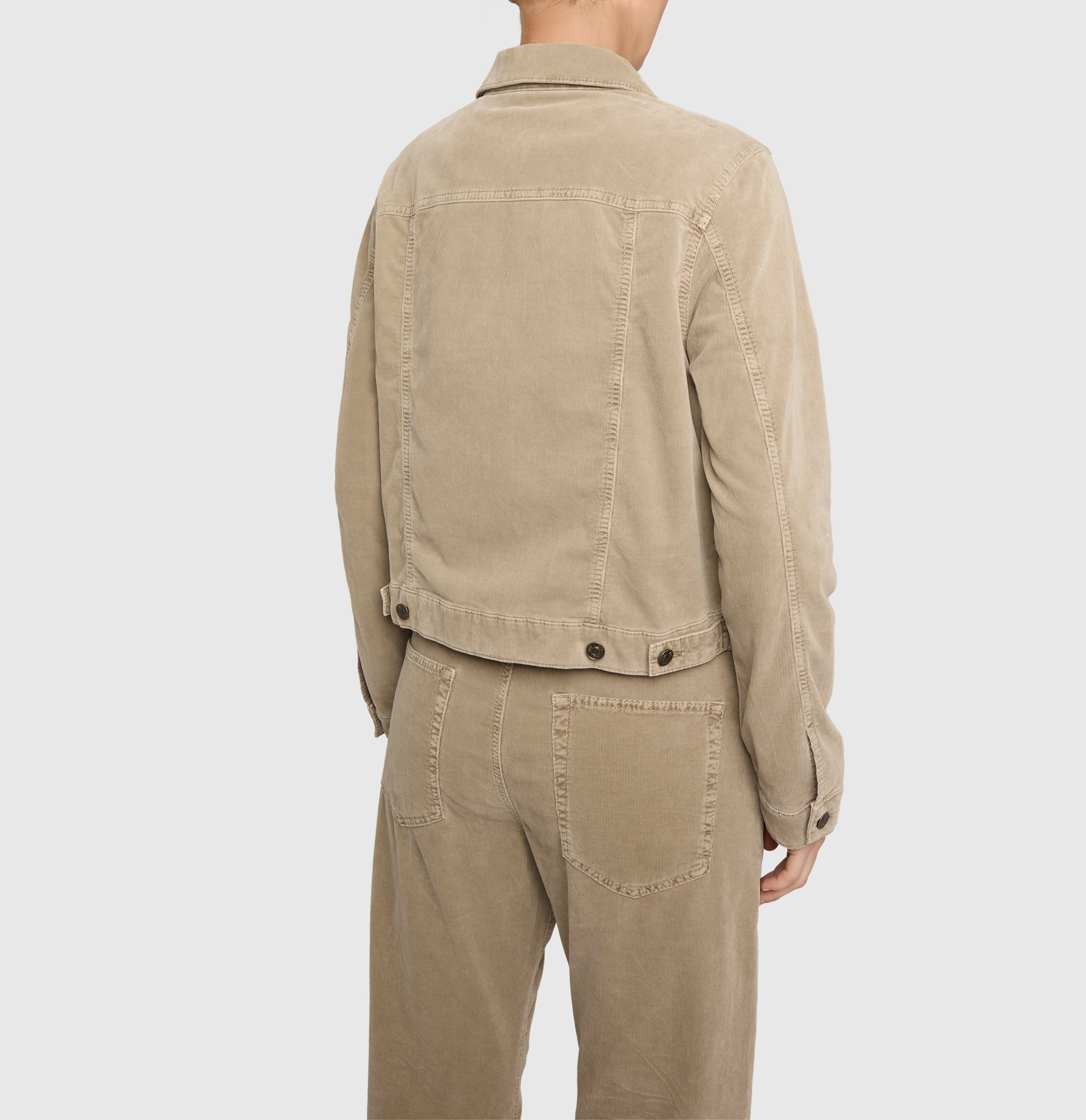 Jacket made of super soft baby corduroy. | JACKET corduroy | windspray beige | Side view of model