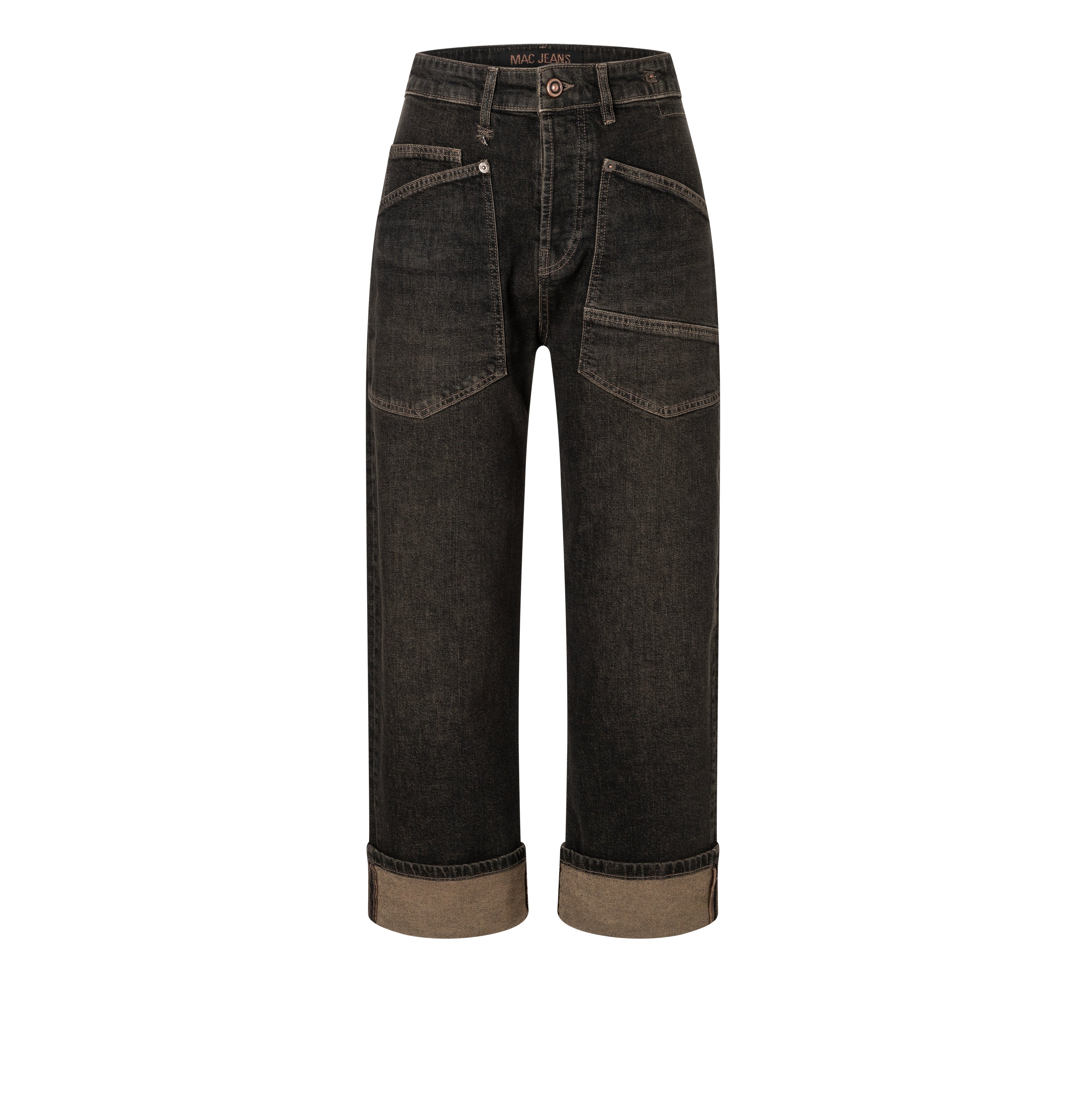Casual baggy style with large pockets. | S-NAME | S-FBBZ | Front view of bust