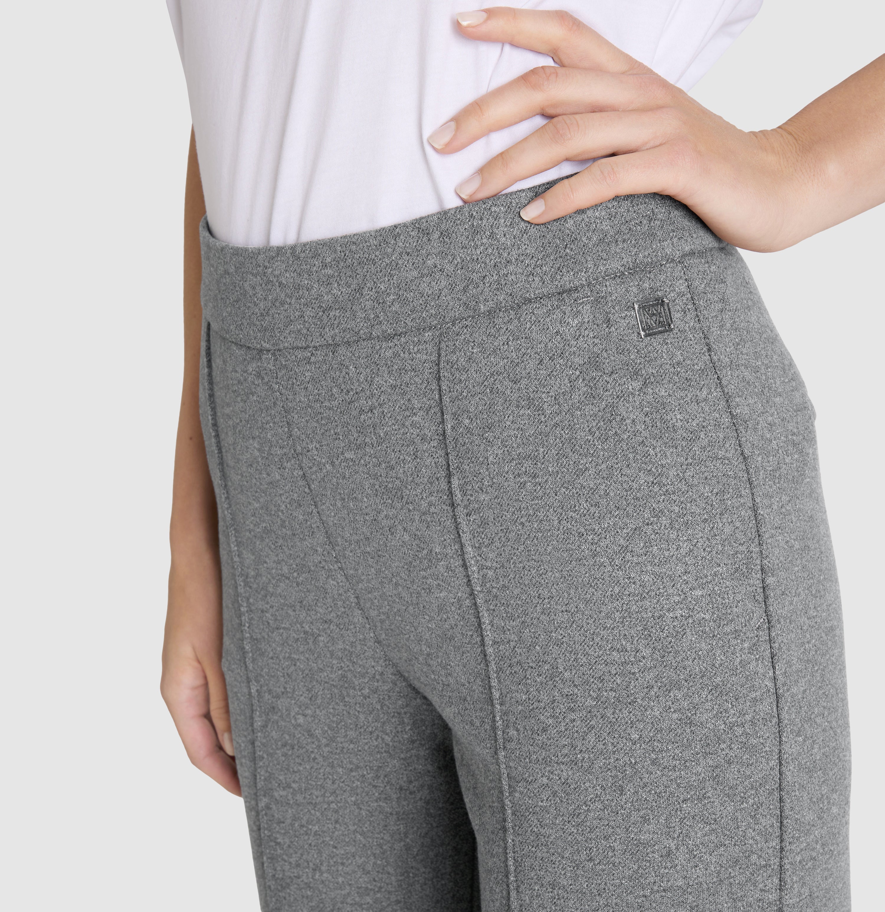 Wide jump-in trousers made of premium jersey. | CHIARA SMART | metal grey melange | Detailed view 3 of model