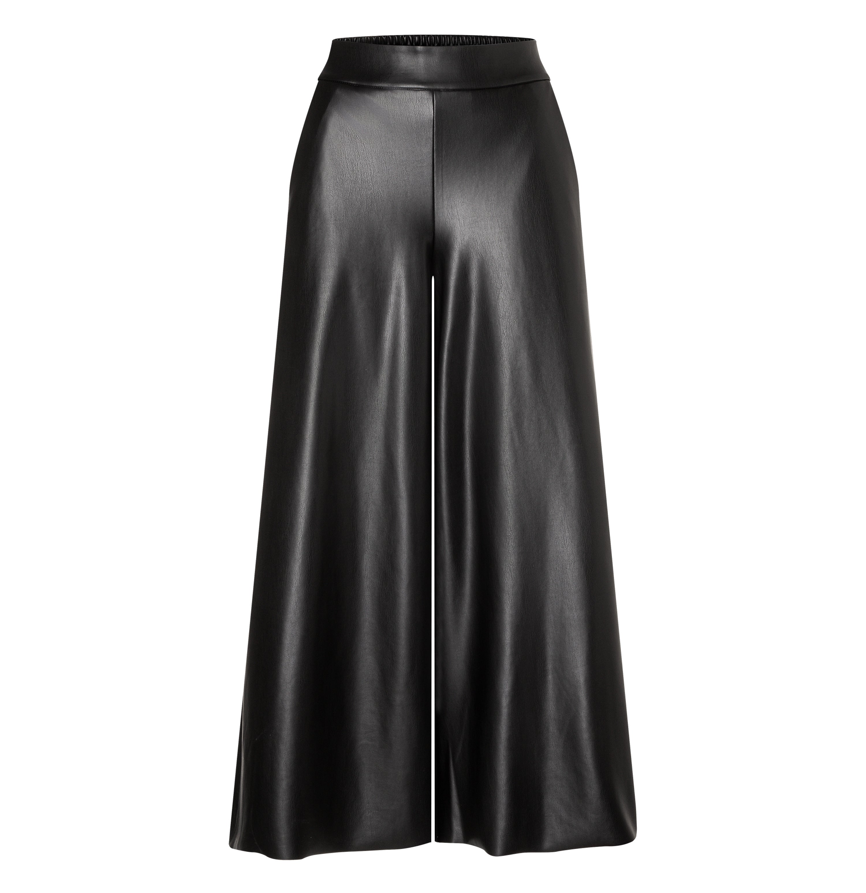 Extra wide culotte with a leather look. | CULOTTE extreme | black | Front view of bust