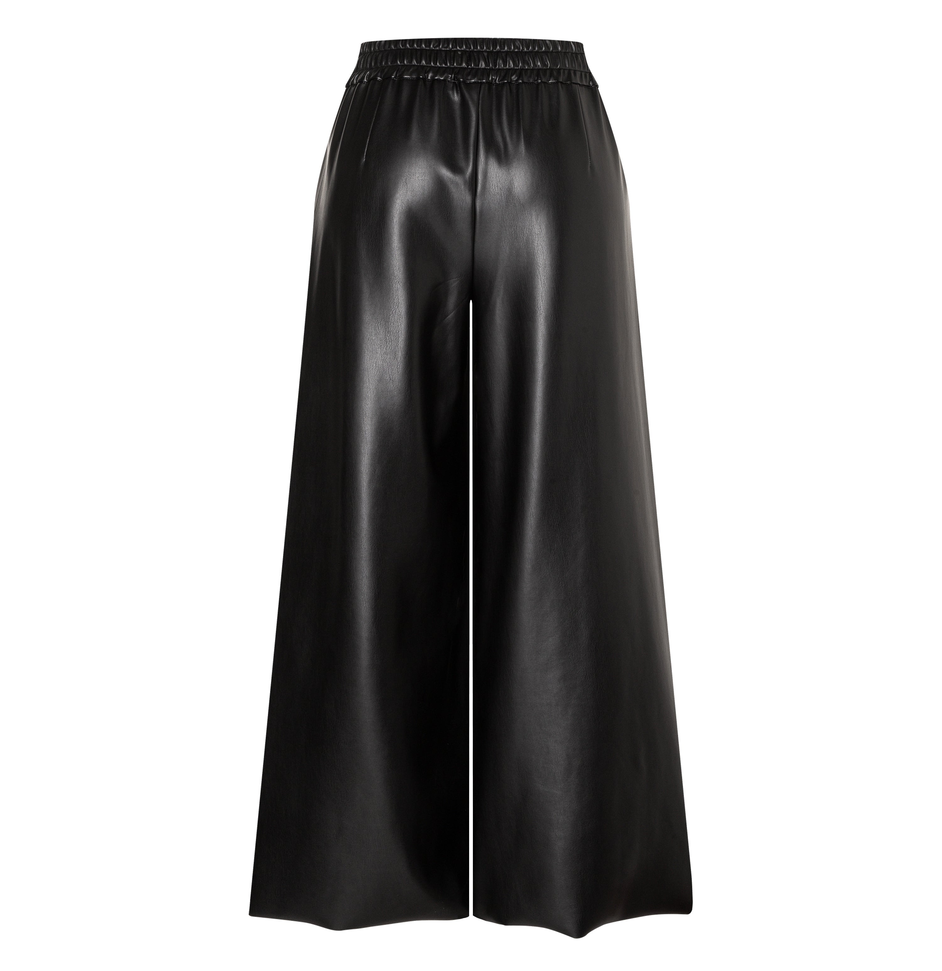 Extra wide culotte with a leather look. | CULOTTE extreme | black | Back view of bust