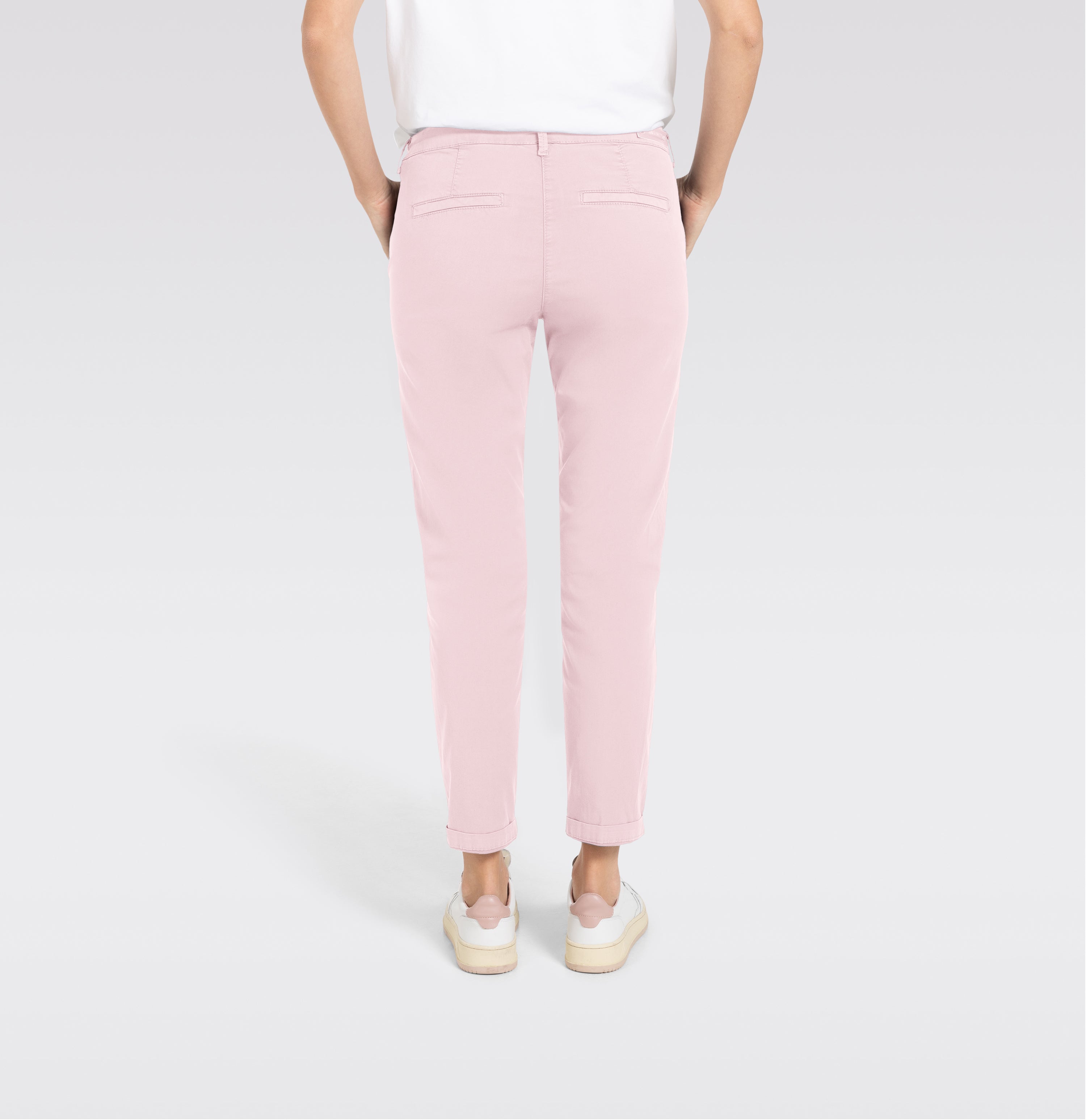 Turned-up chino with creases. | S-NAME | S-FBBZ | Back view of model
