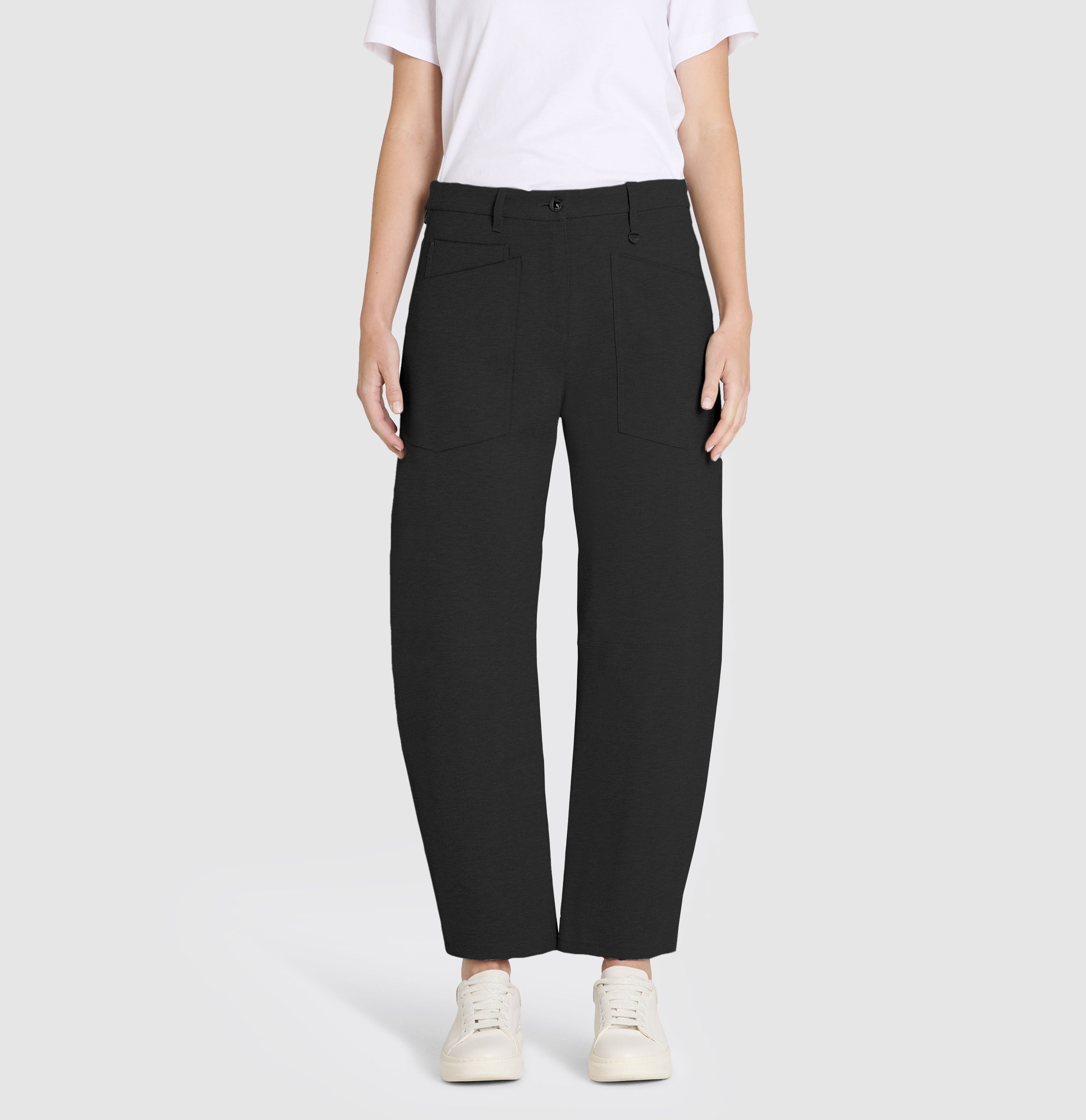 Baggy pants made of light jersey. | S-NAME | S-FBBZ | Front view of model