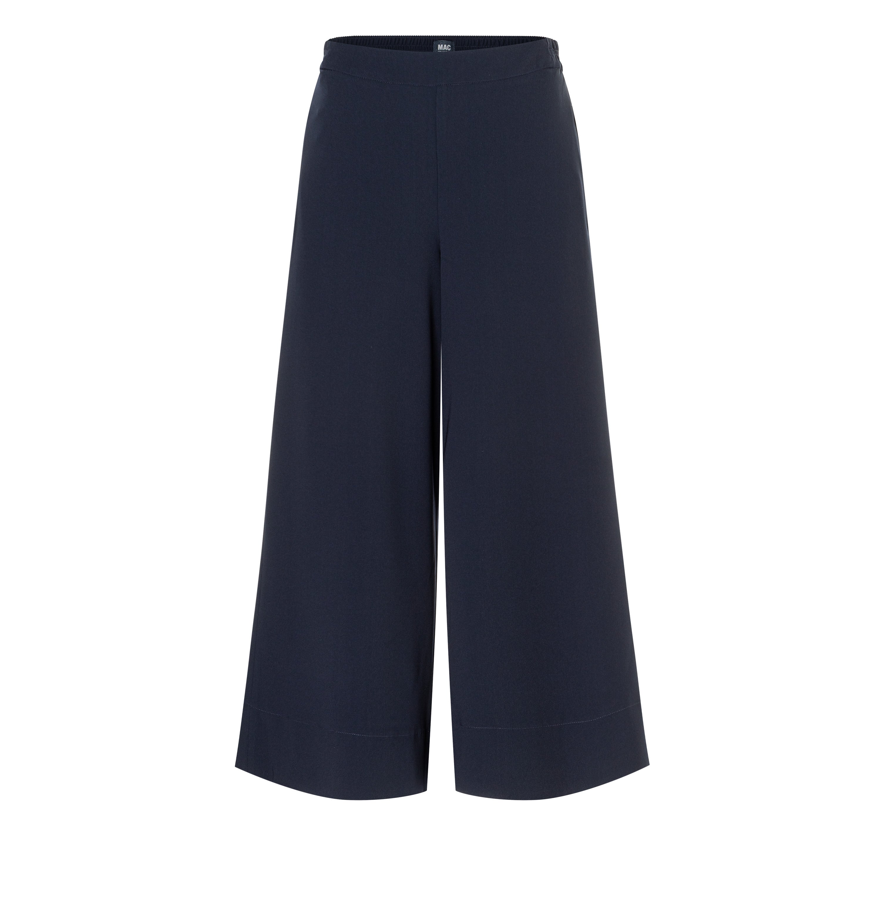 Culotte made of light floating crepe. | CORALIE cropped | dark blue | Front view of bust