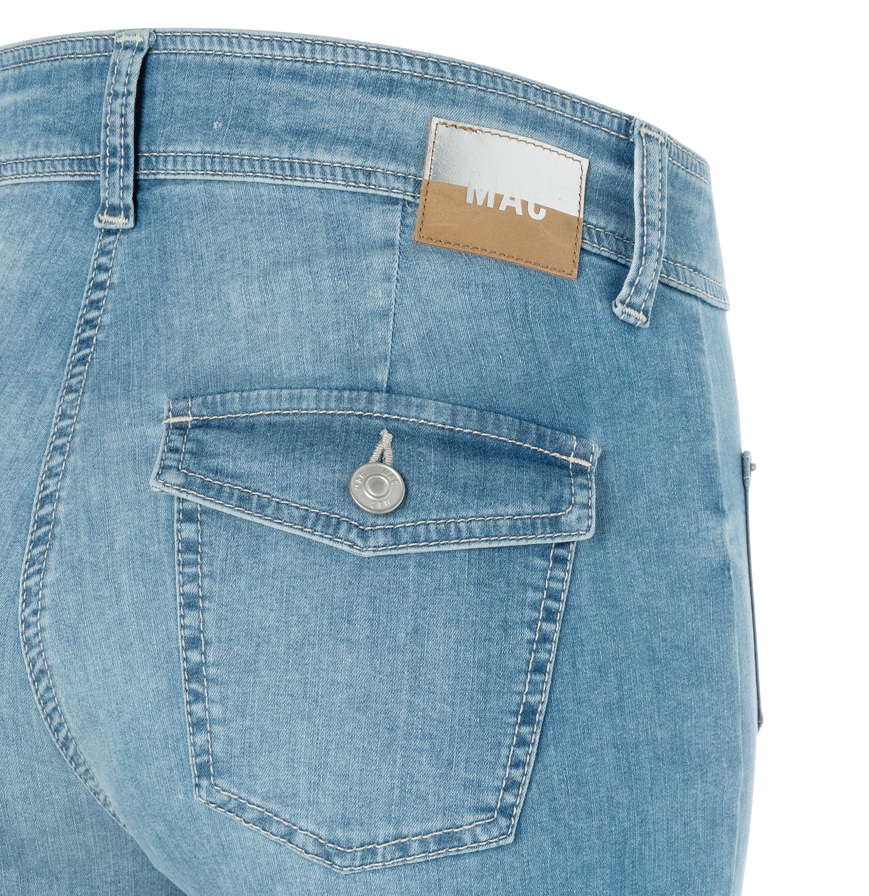 Wide jeans with patch pockets. | S-NAME | S-FBBZ | Detail of bust