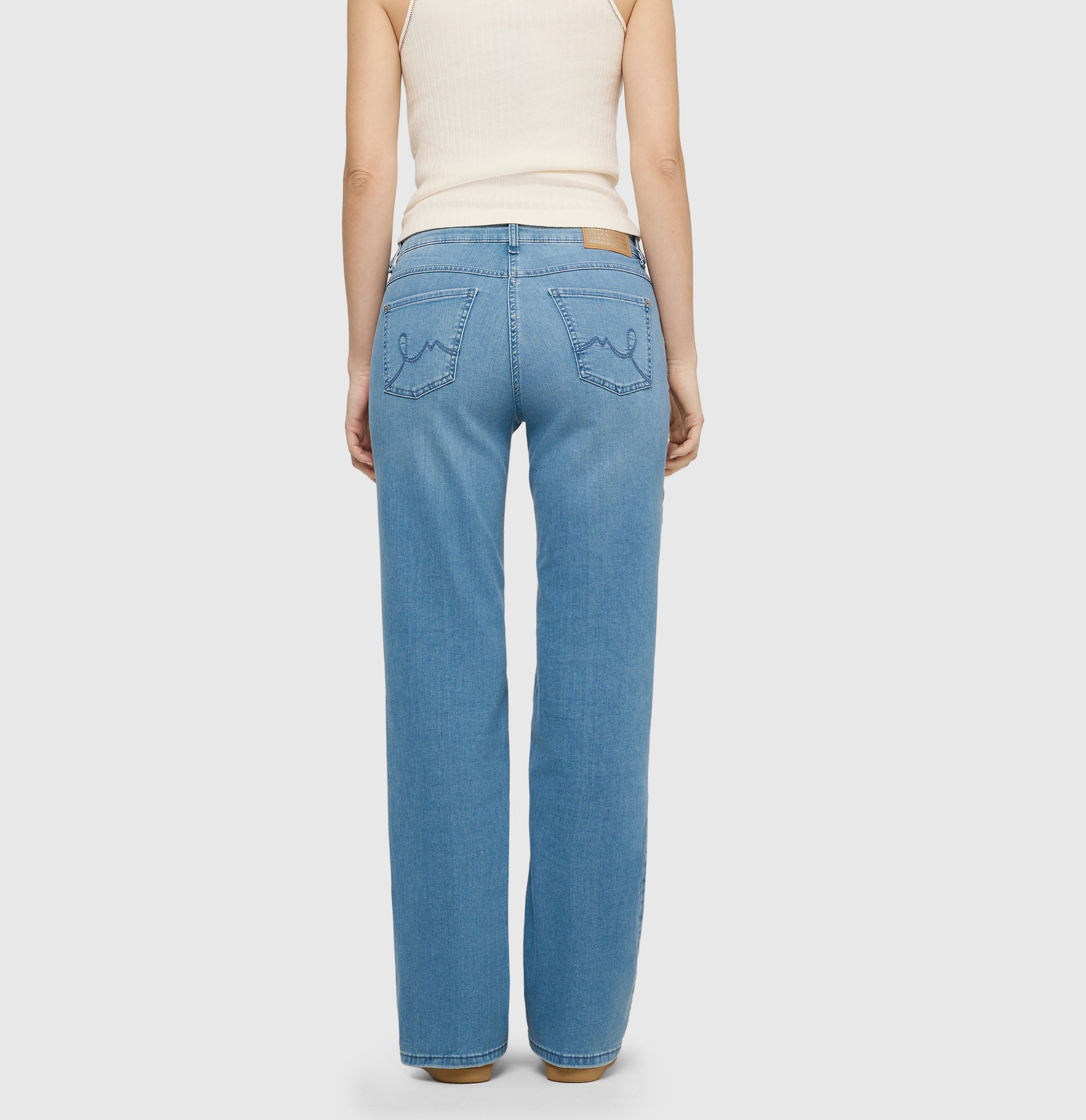 Comfortable flared jeans with seam details. | LAURA | authentic baby blue | Back view of model