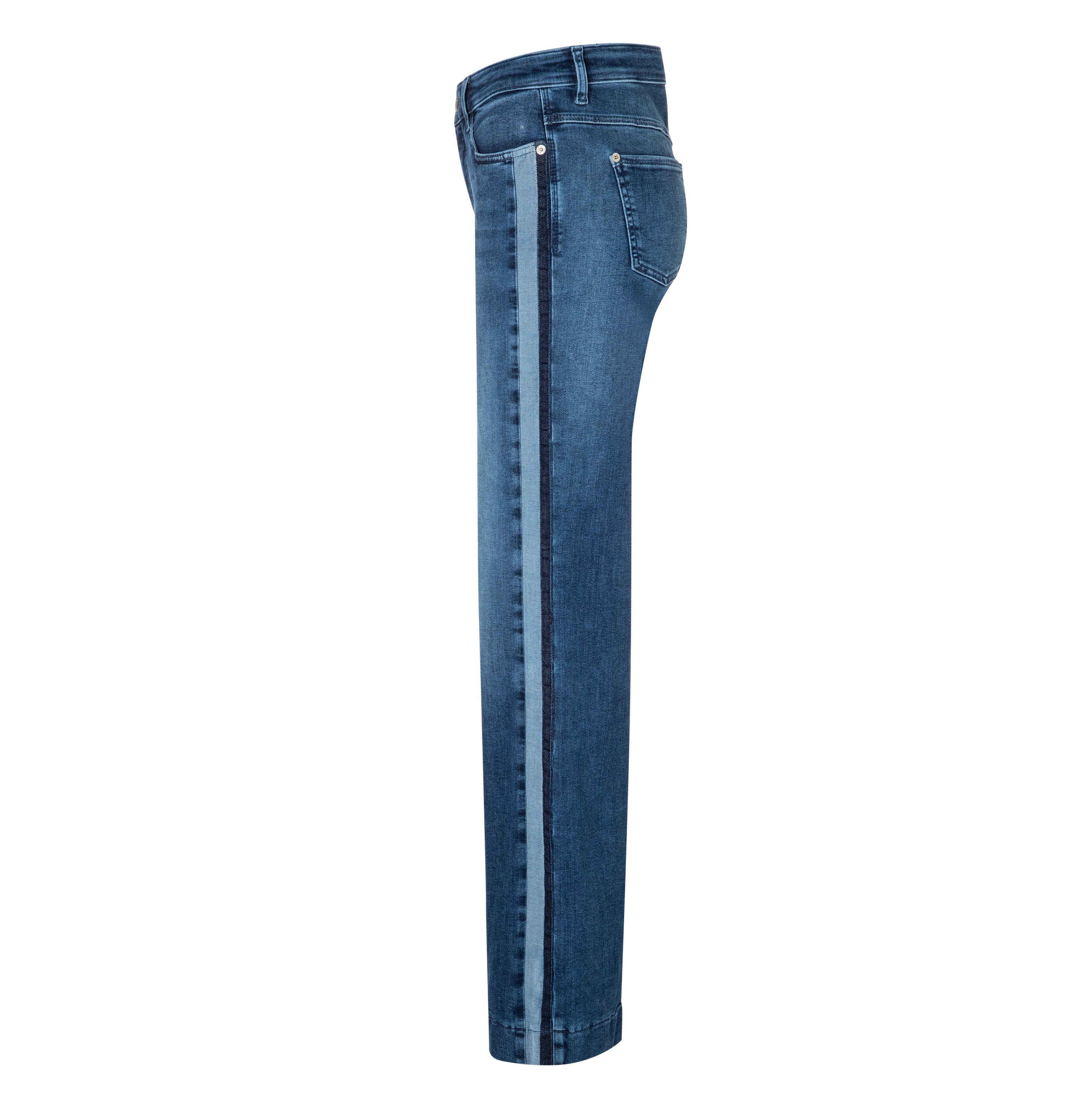 Wide fit with modern galloons. | S-NAME | S-FBBZ | Side view of bust