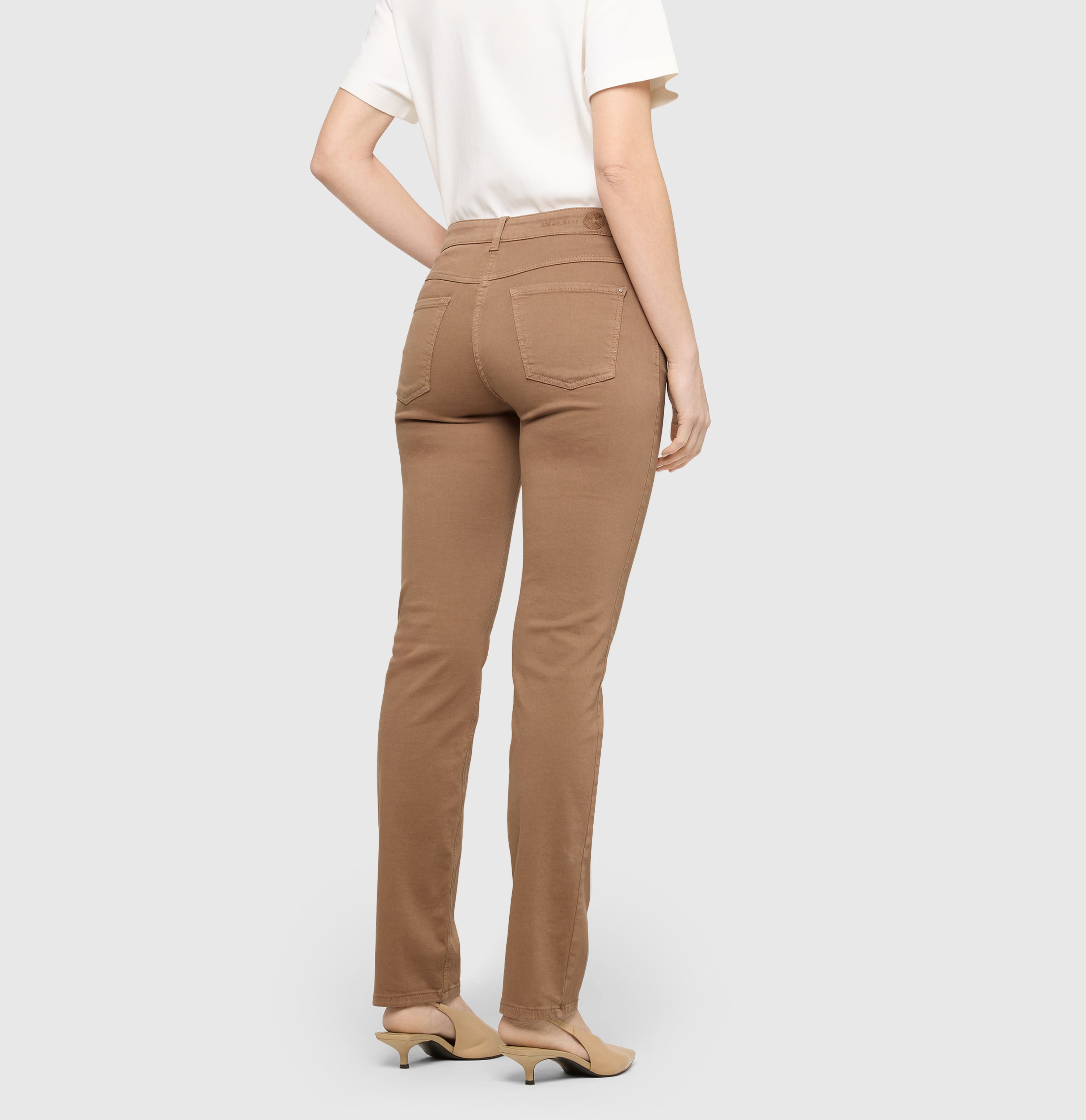 Straight fit made from hyper stretch denim. | DREAM | light cognac PPT | Back view of model