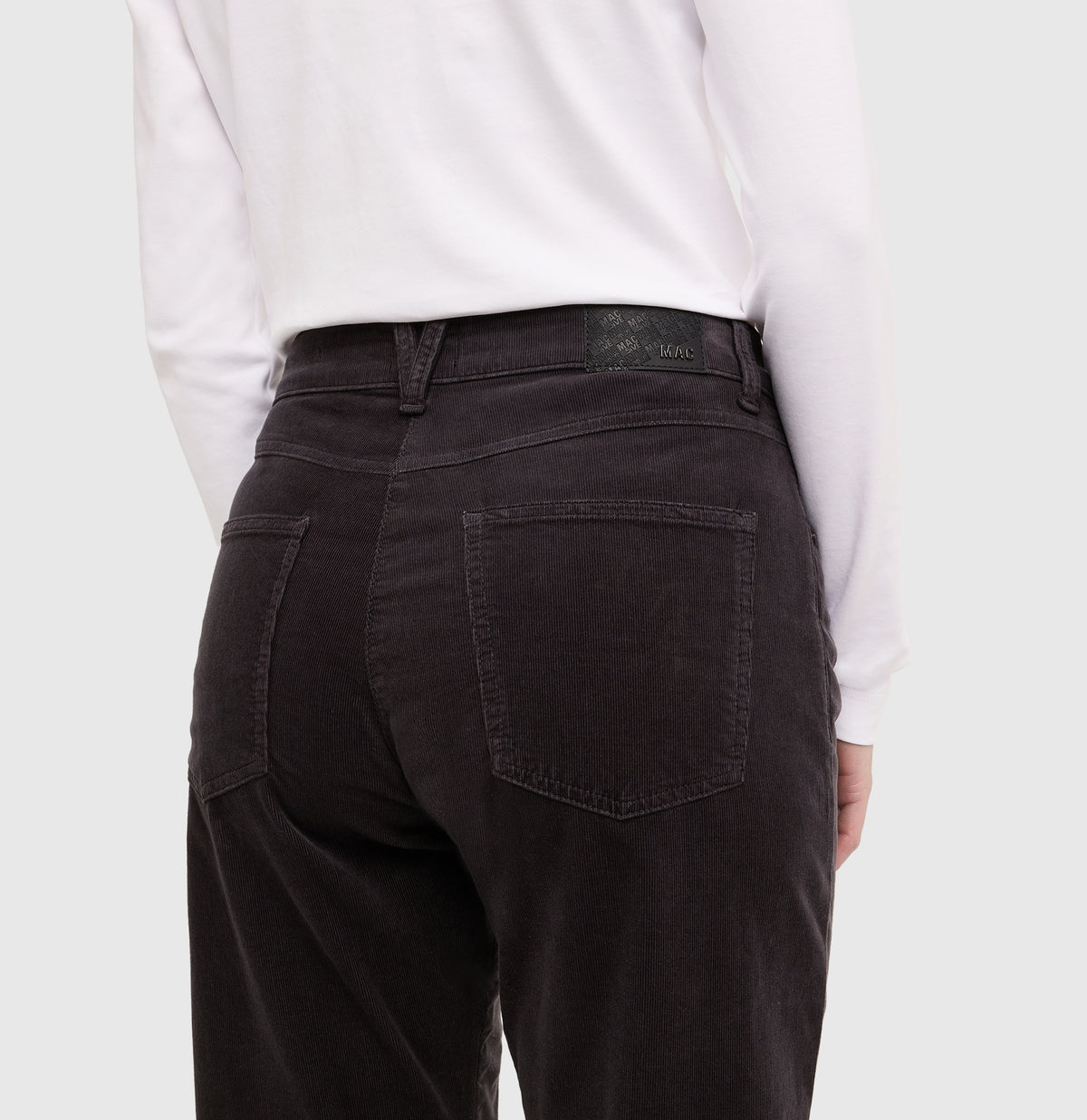  | GINA straight | smoked grey antique | Detailed view 2 of model