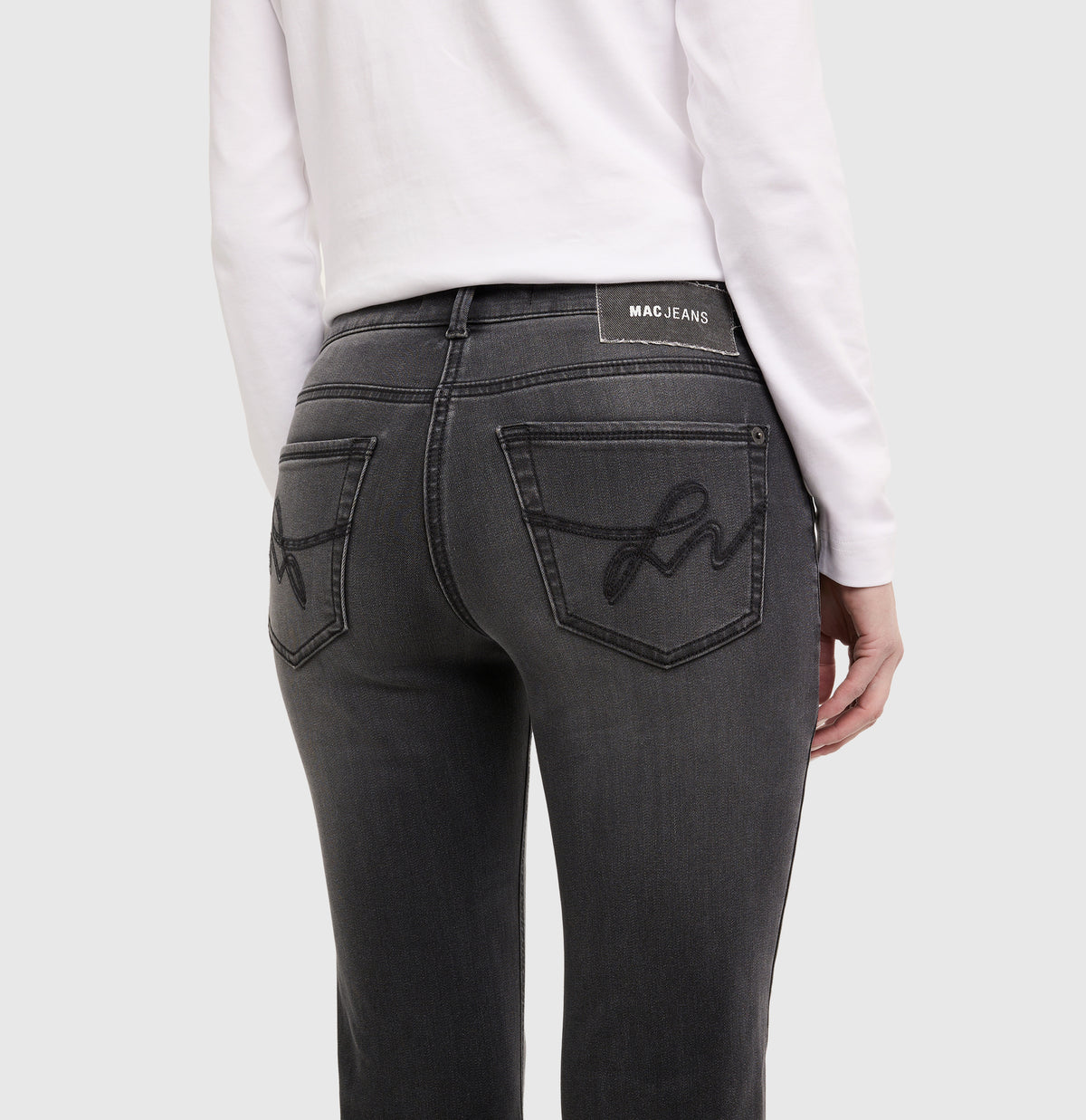  | CARRIE straight | carbon heritage wash | Detailed view 2 of model