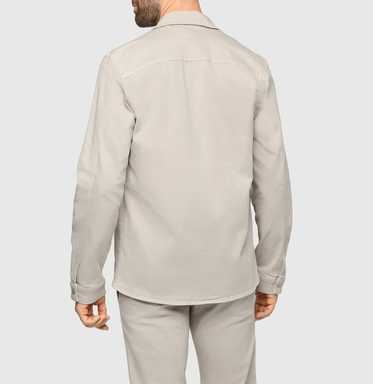 Overshirt made of highly elastic denim. | Overshirt | kitt | Detailed view 2 of model