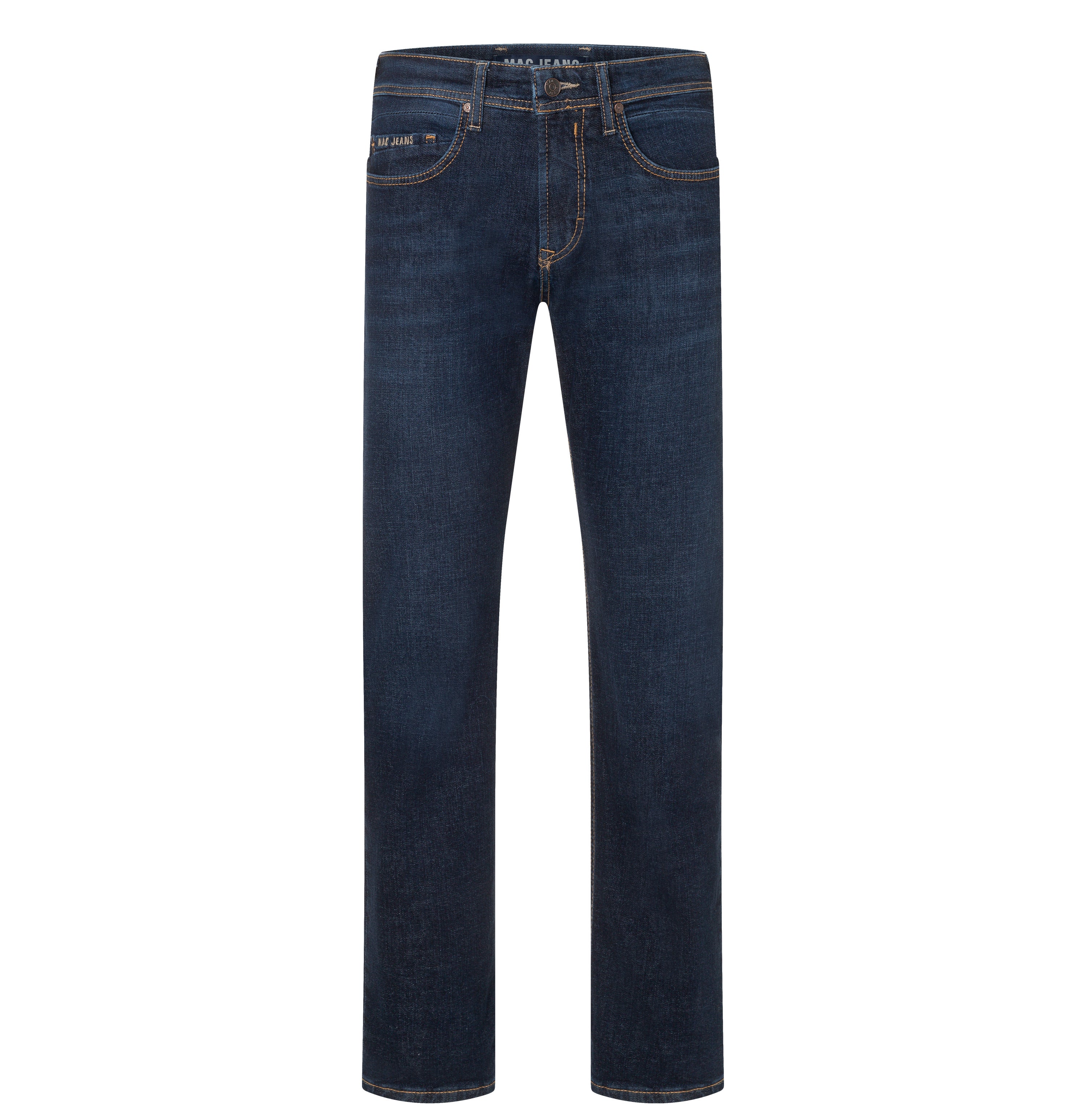 Regular fit with an authentic look. | Ben | dark vintage wash | Front view of bust