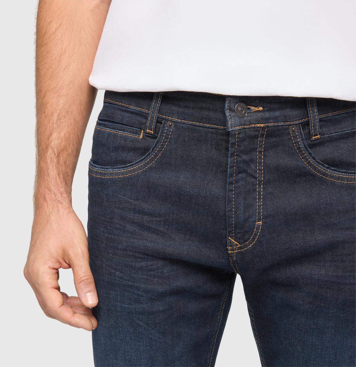 Slim driver jeans with a vintage look. | Arne Pipe | dark blue authentic used 3d baffies | Detailed view 3 of model