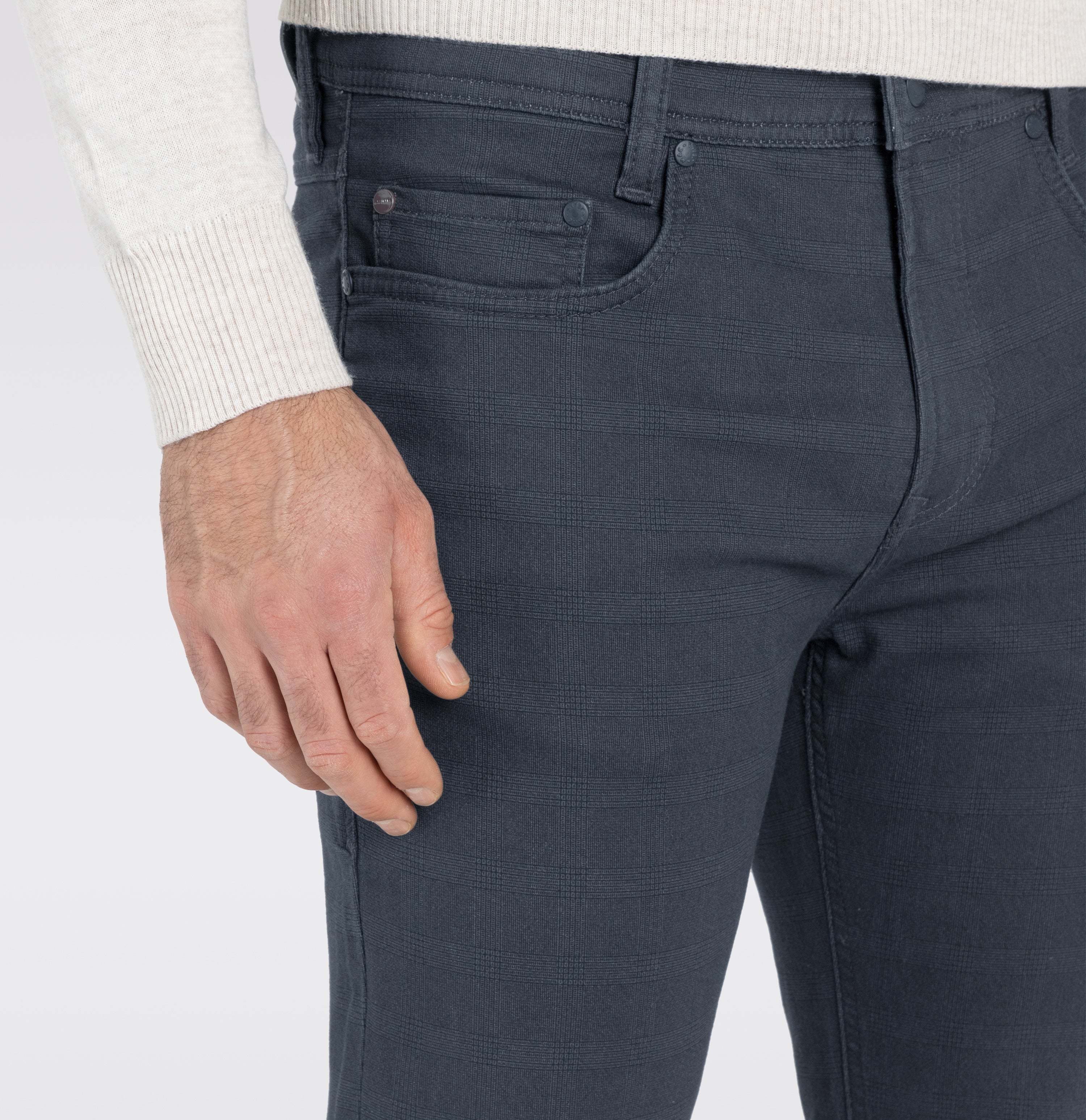 Slim trousers in a subtly patterned sweat material. | Jog´n Jeans by MAC | midnight blue check | Detailed view 4 of model