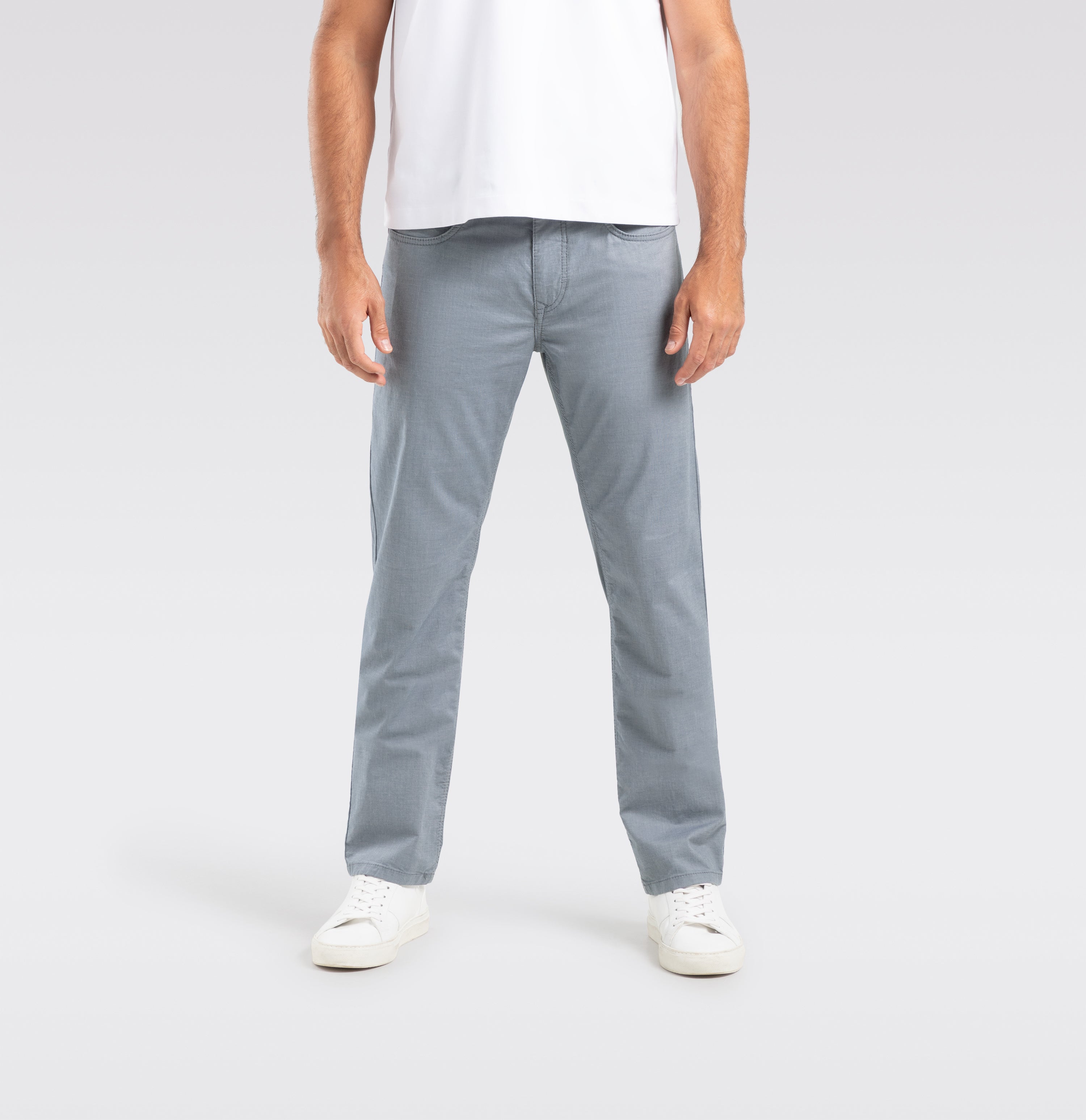 Slim trousers in a light melange material. | Arne | blue fusion | Front view of model