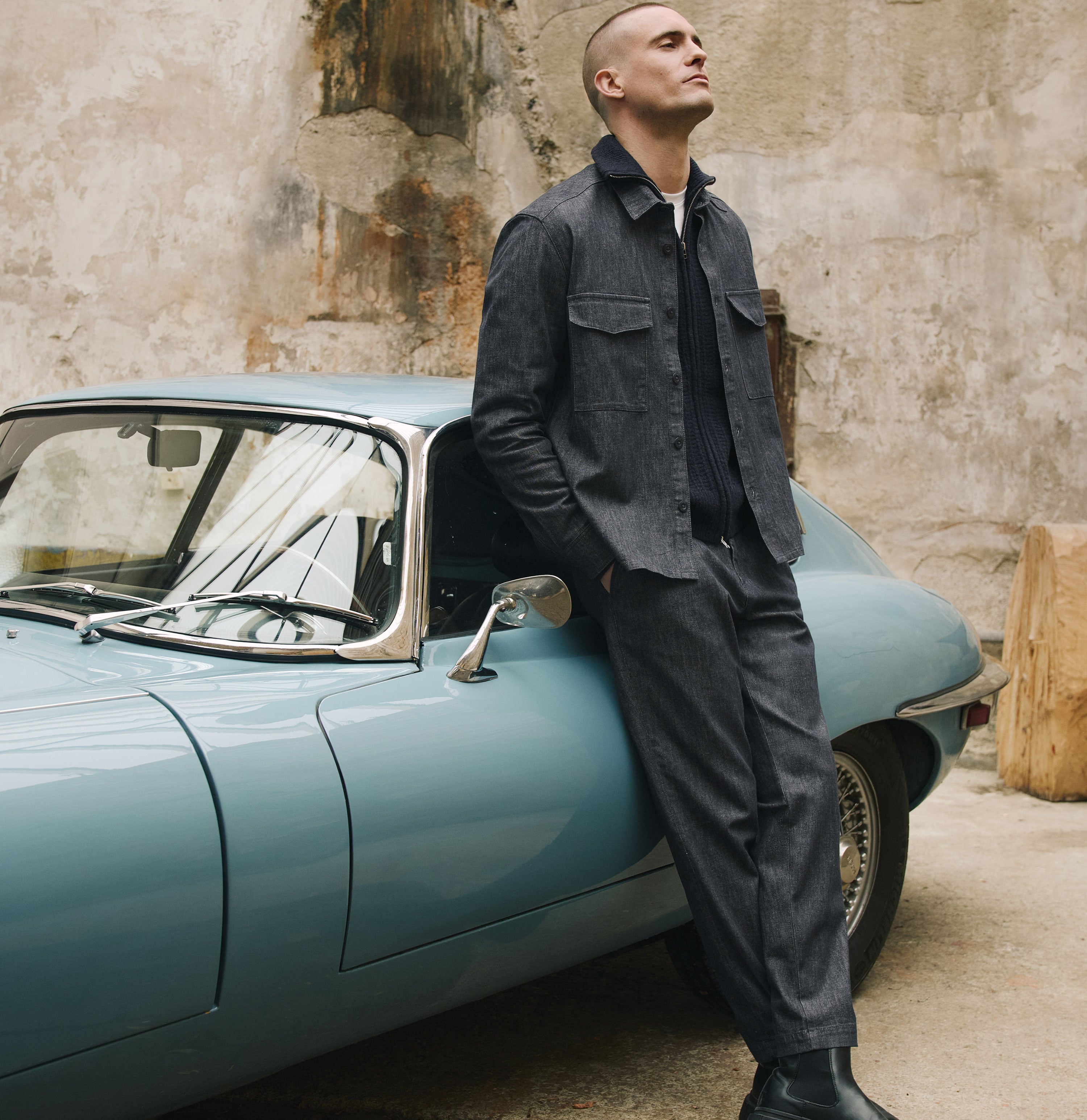 Tapered fit made from wool denim with cashmere content. | S-NAME | S-FBBZ | Campaign image 3